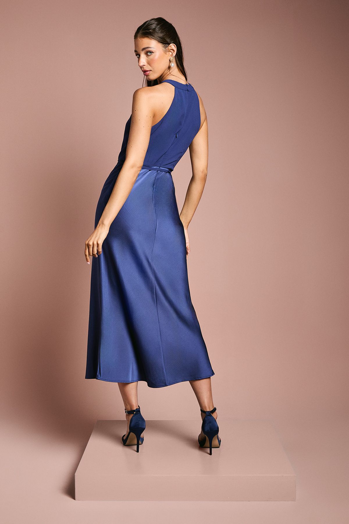 Satin Chiffon Mix Halterneck Bridesmaid Dress - Image 4