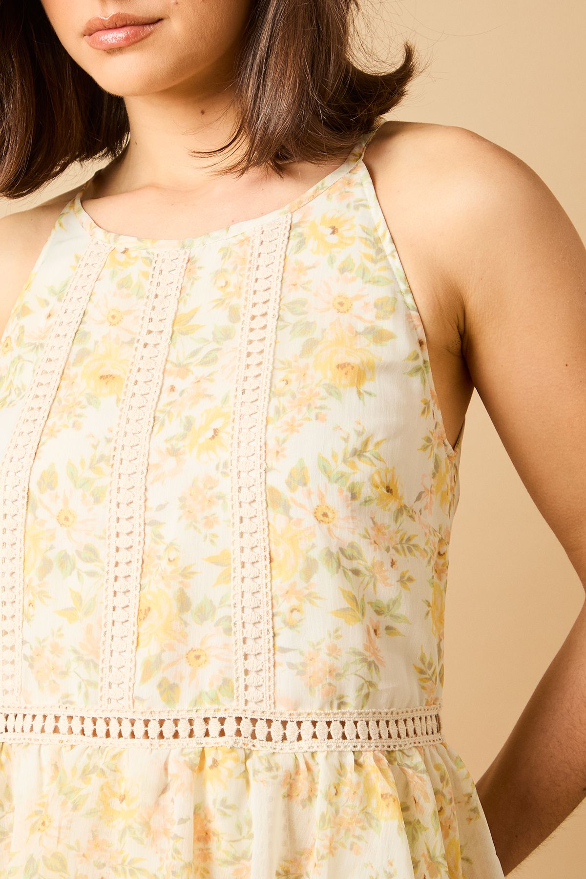 Printed Lace Detail Halterneck Tiered Midaxi Dress - Image 5