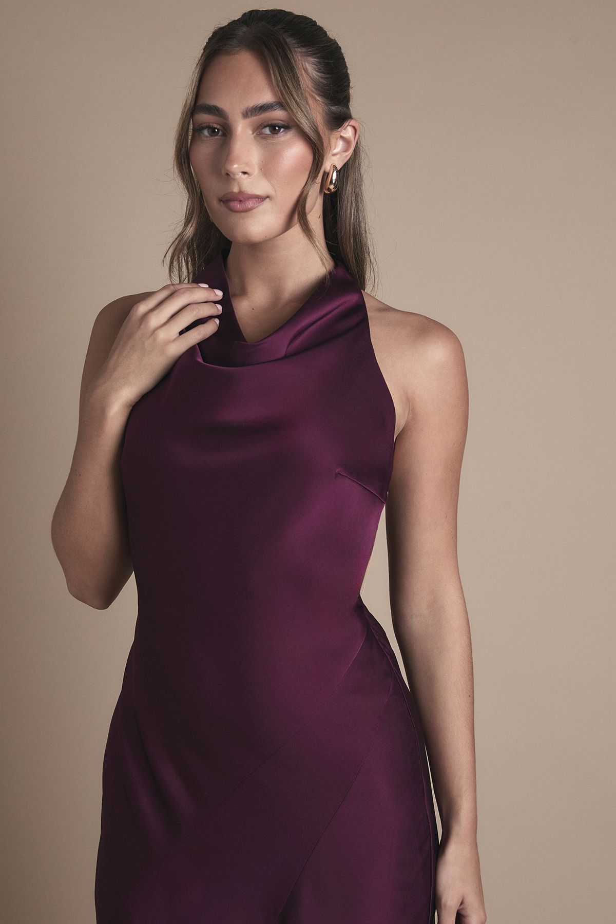 Oasis by Coast Cowl Halterneck Satin Maxi Bridesmaid Dress - Image 2