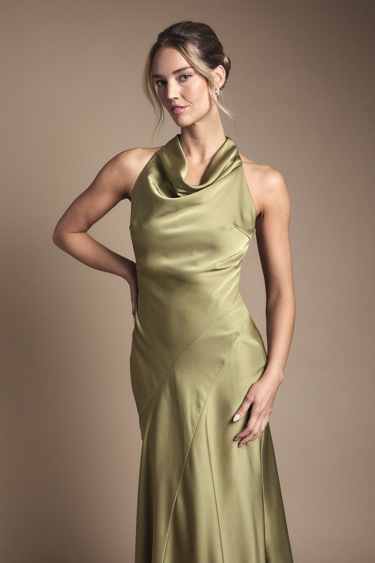 Petite Oasis Cowl Halterneck Satin Maxi Bridesmaid Dress - Image 2