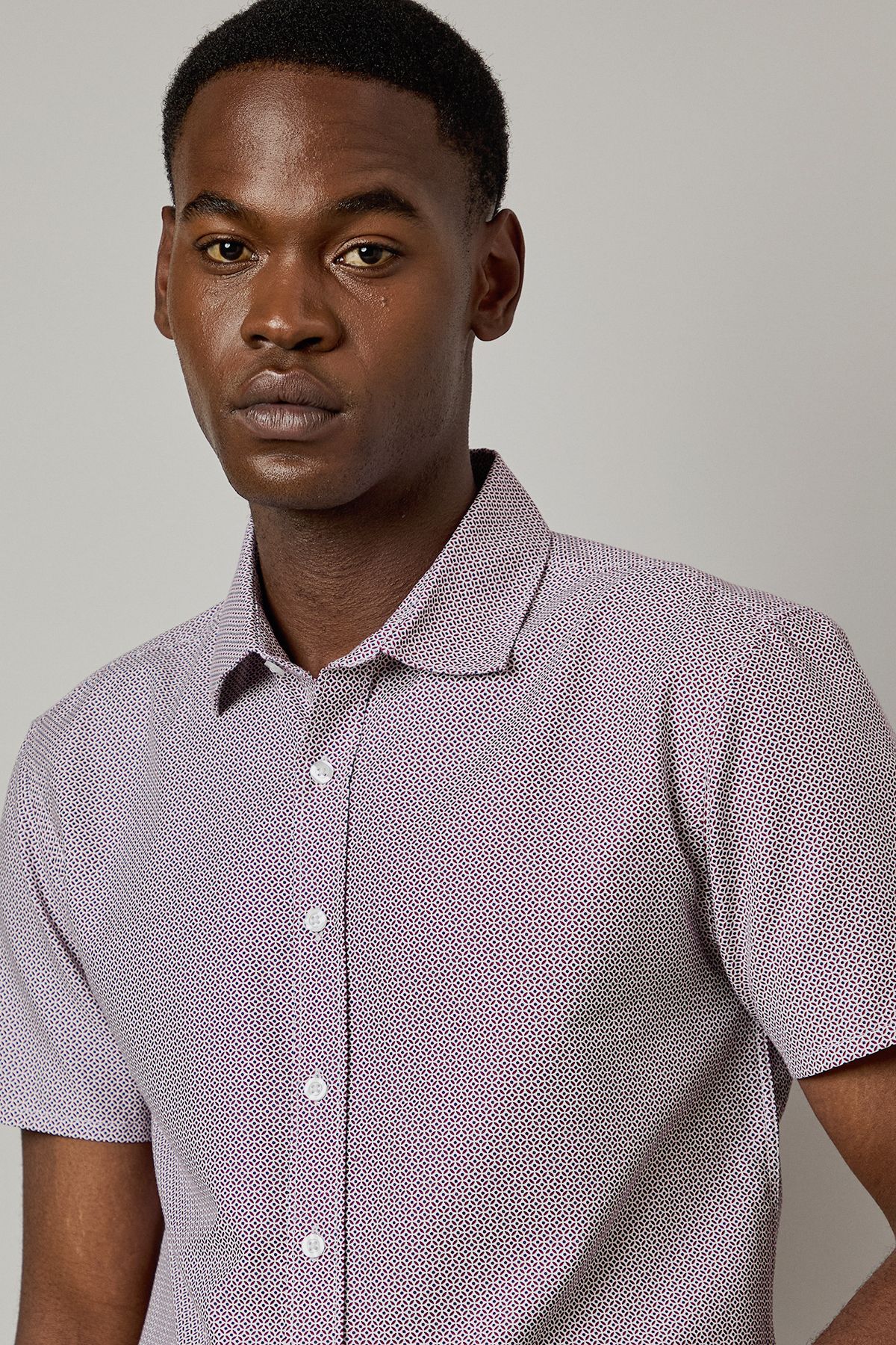 Burgundy Mosaic Print Short Sleeve Shirt - Image 3
