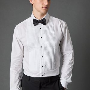 White Pleat Front Tailored Fit Long Sleeve Dress Shirt