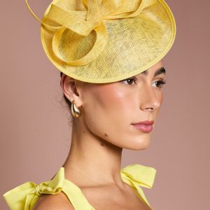 Side Facing Structured Fascinator