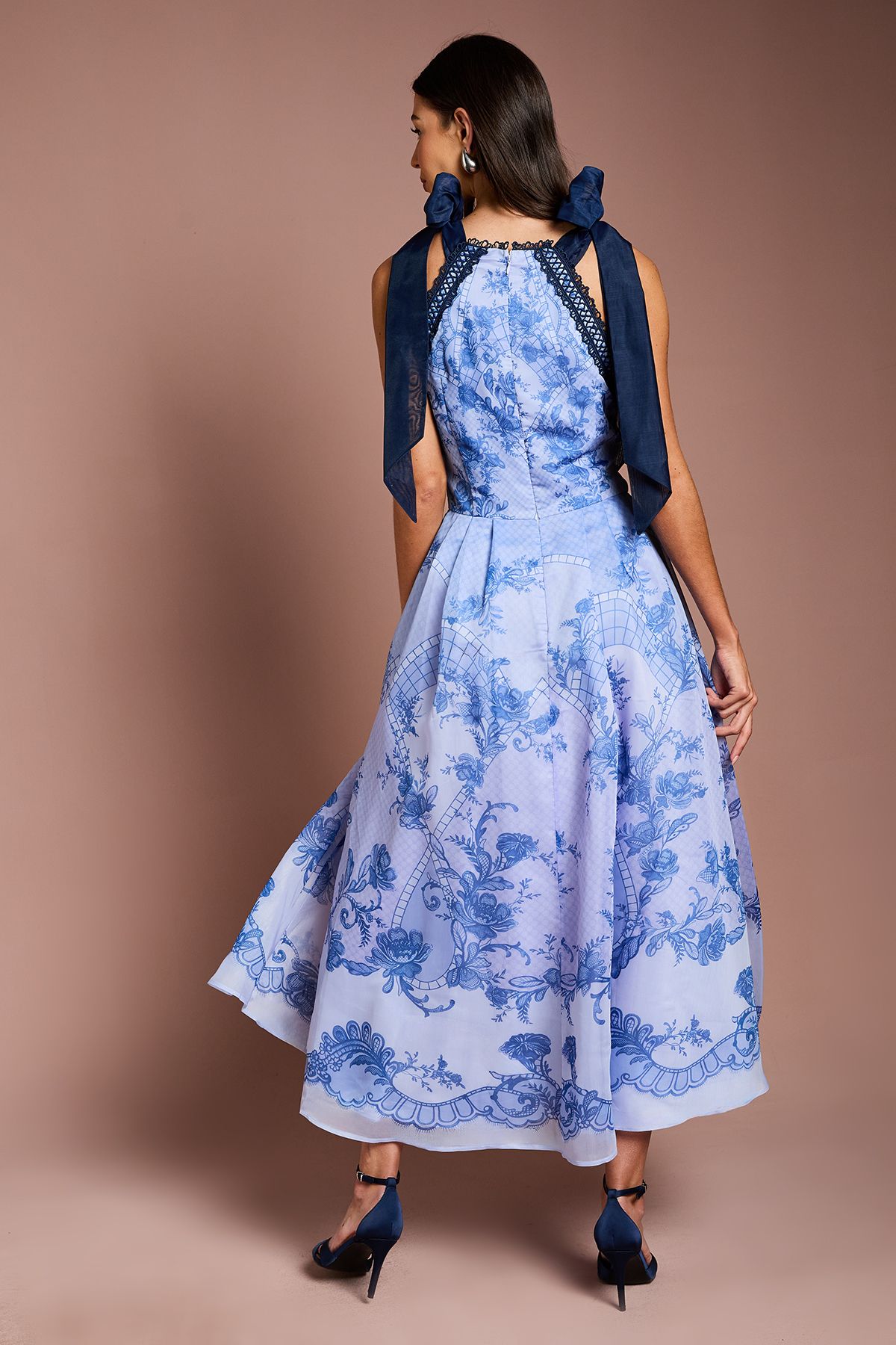 Halter Neck Bow Shoulder Placement Print Organza Midi Dress - Image 3