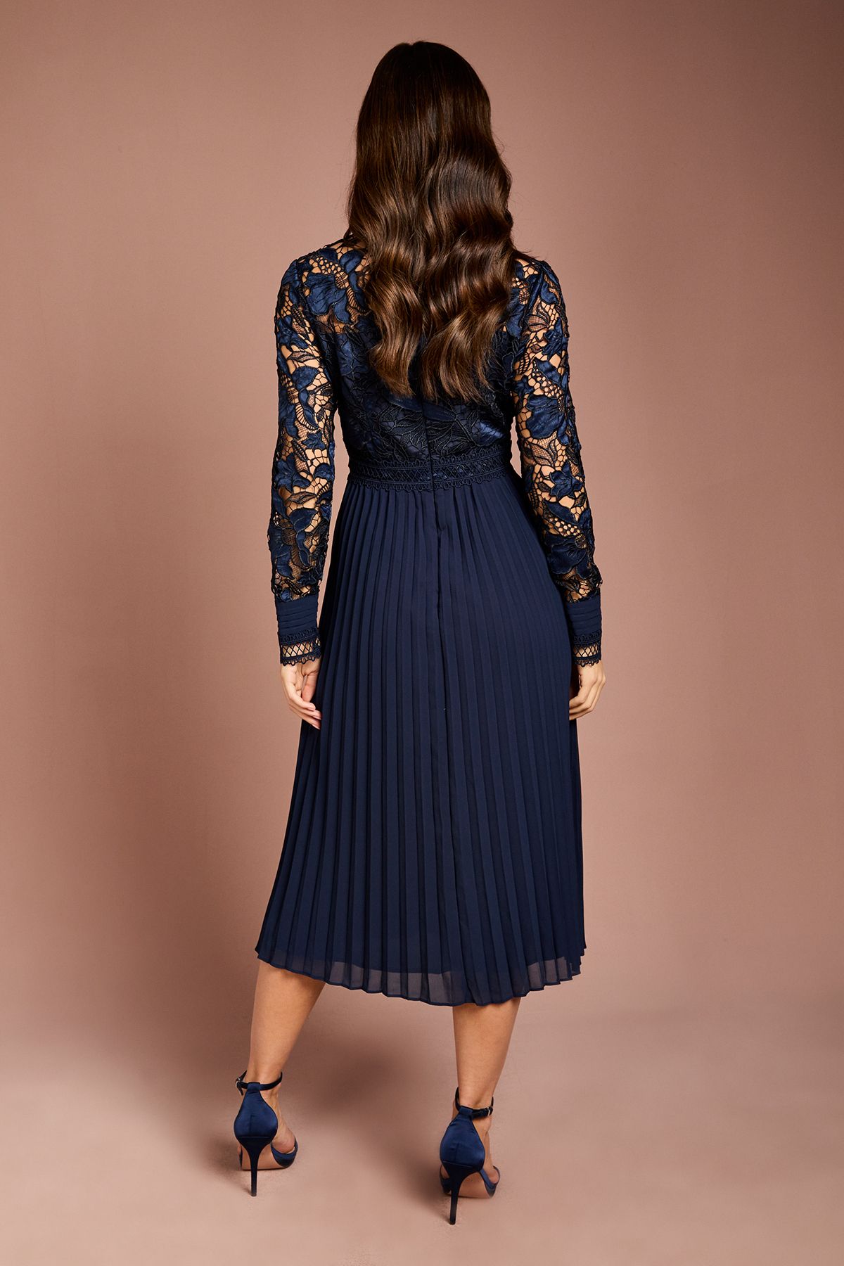 Long Sleeve Lace and Pleated Midi Shirt Dress - Image 3