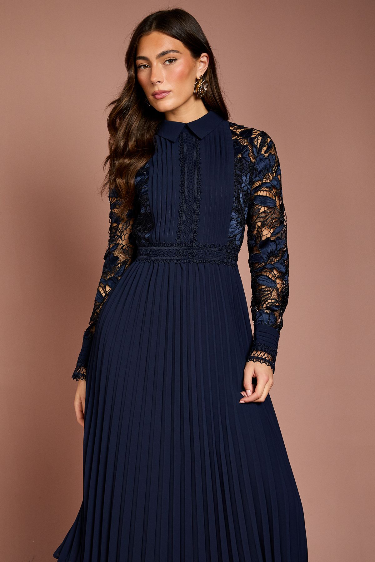 Long Sleeve Lace and Pleated Midi Shirt Dress - Image 4