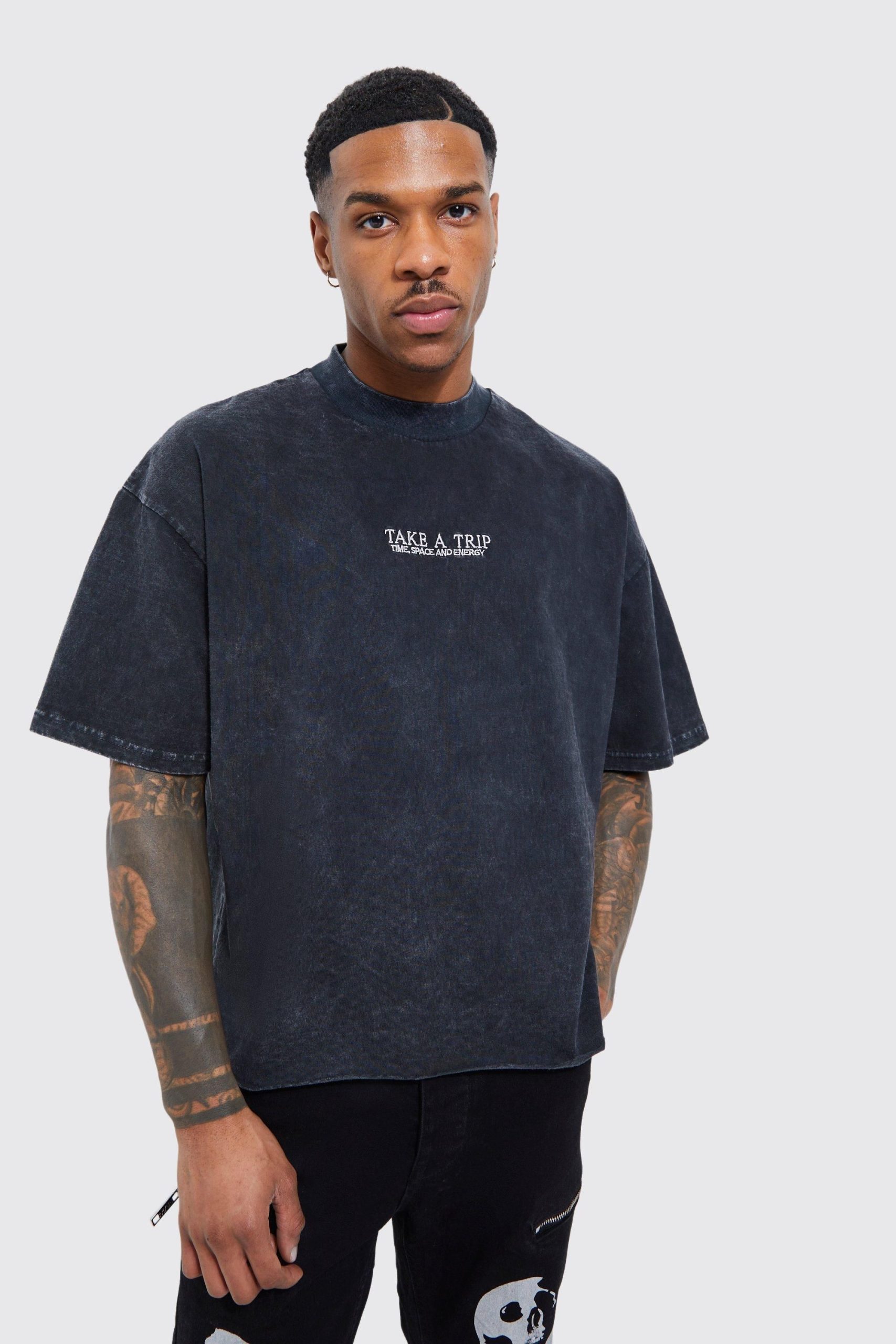 Oversized Boxy Washed Graphic Raw Hem T-shirt - Image 3