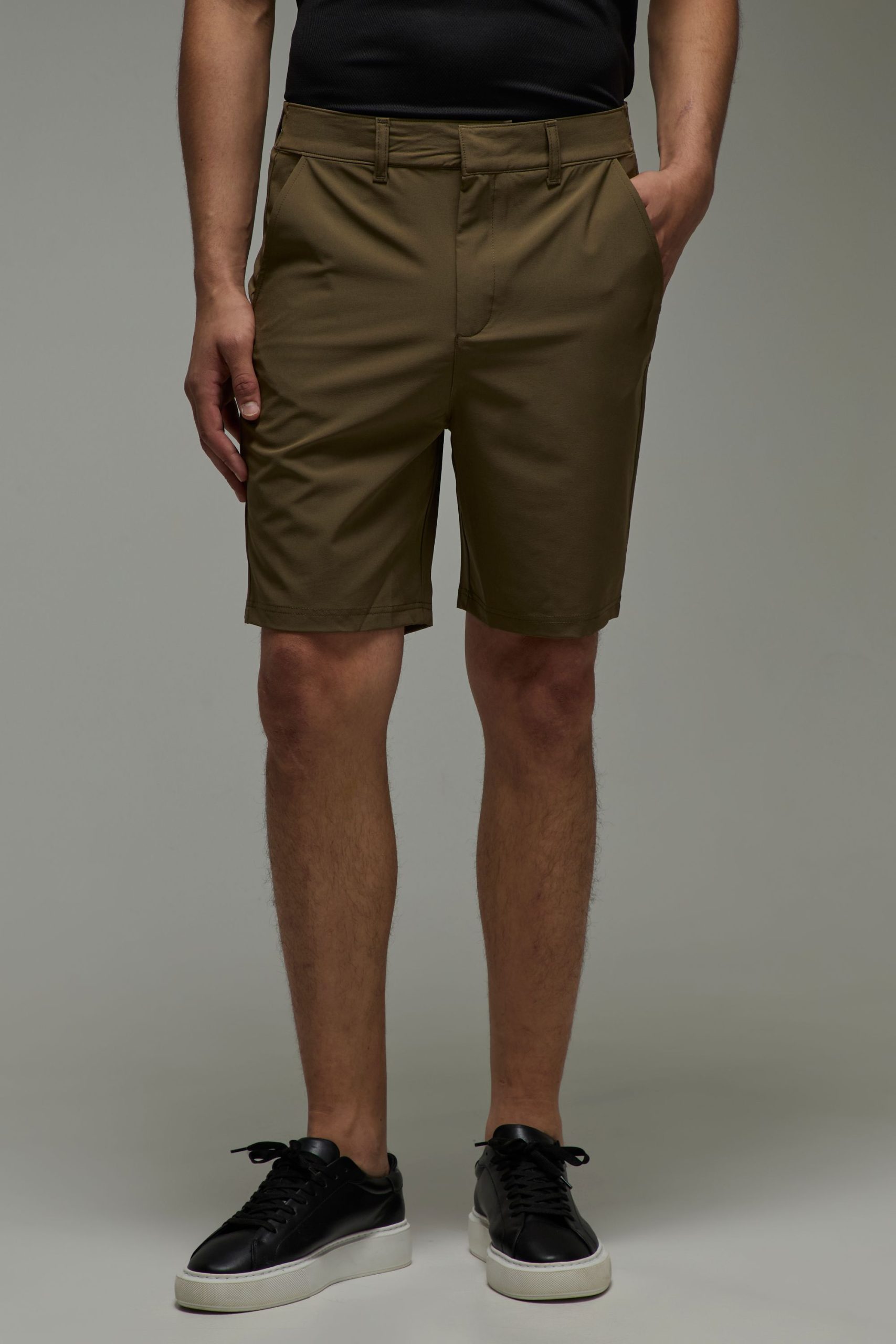 Man Active Golf 8.5inch Short