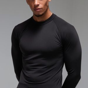 Man Active Long Sleeved High Neck Base Layer