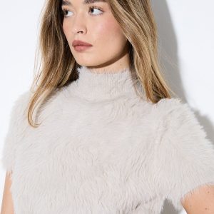 Shoulder Pad Knitted Crop Top
