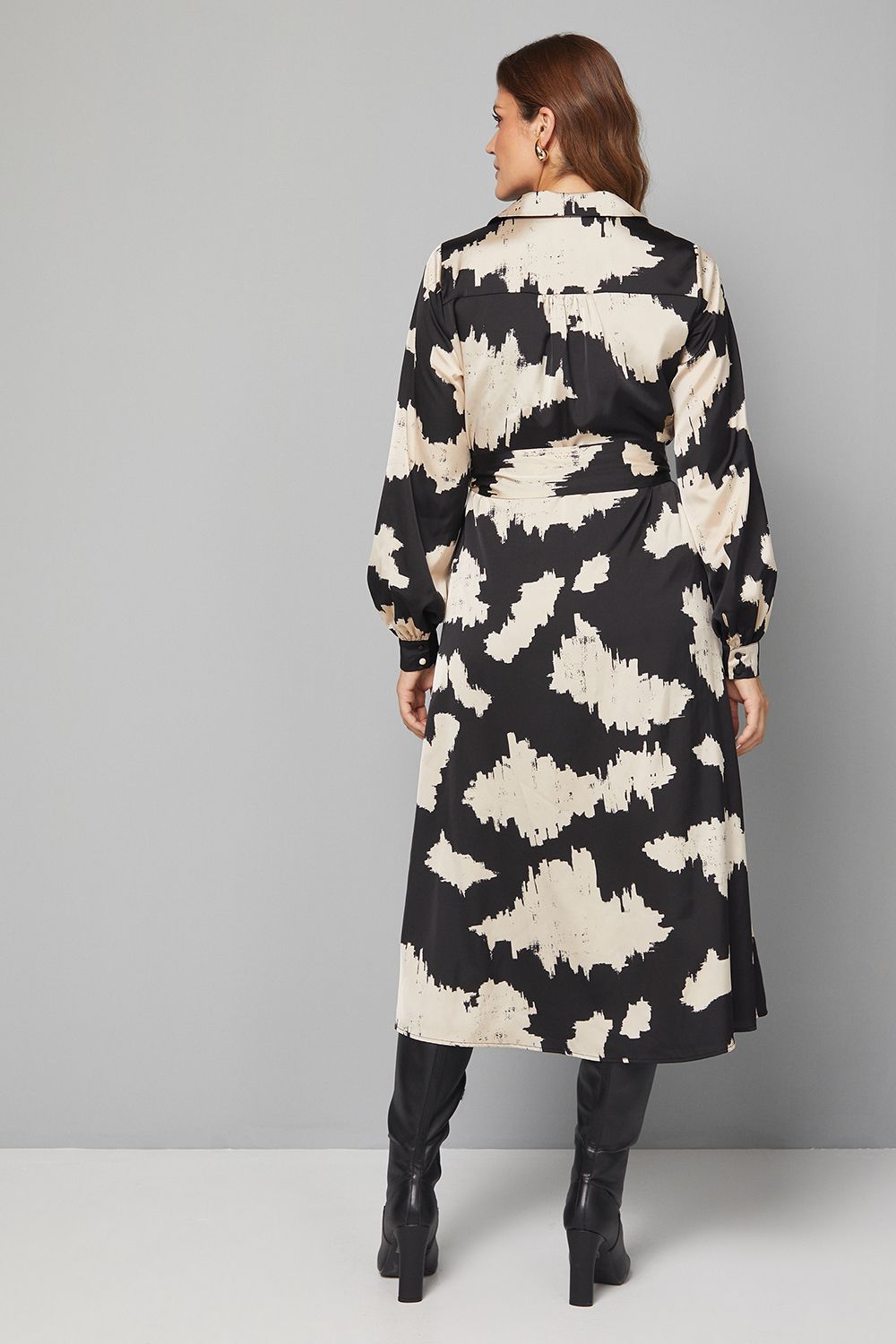 Abstract Satin Shirt Dress - Image 4