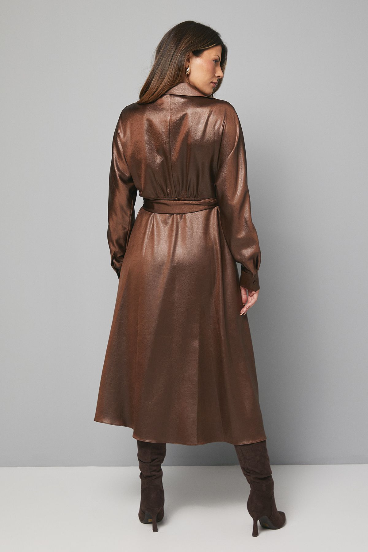 Textured Satin Wrap Midi Dress - Image 4