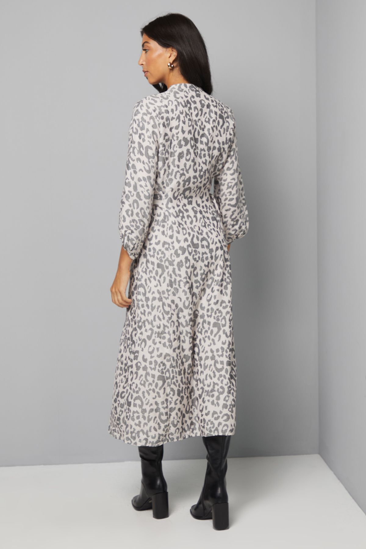 Leopard Print Button Midi Dress - Image 3