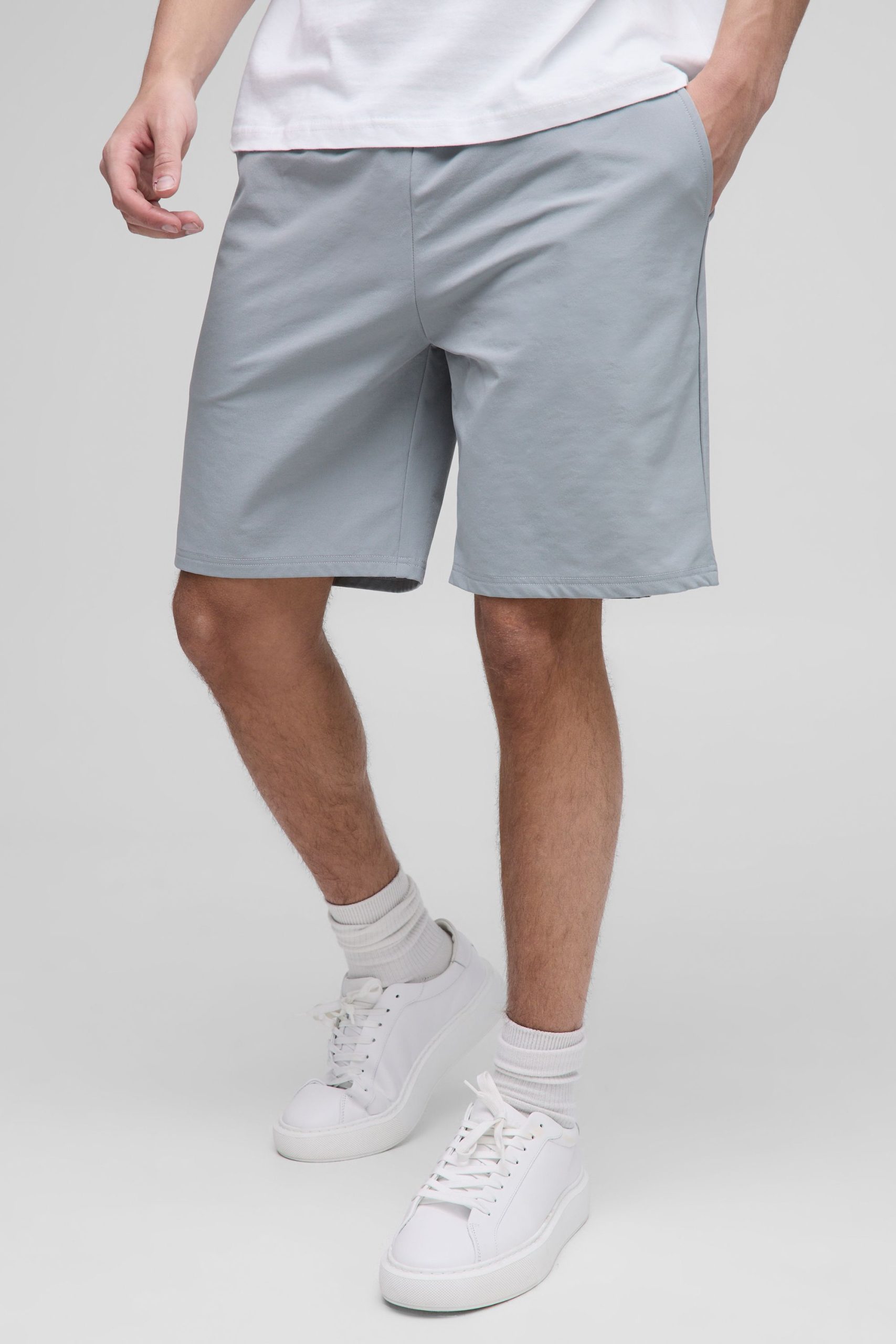 Elasticated Waist Technical Stretch Relaxed Fit Shorts
