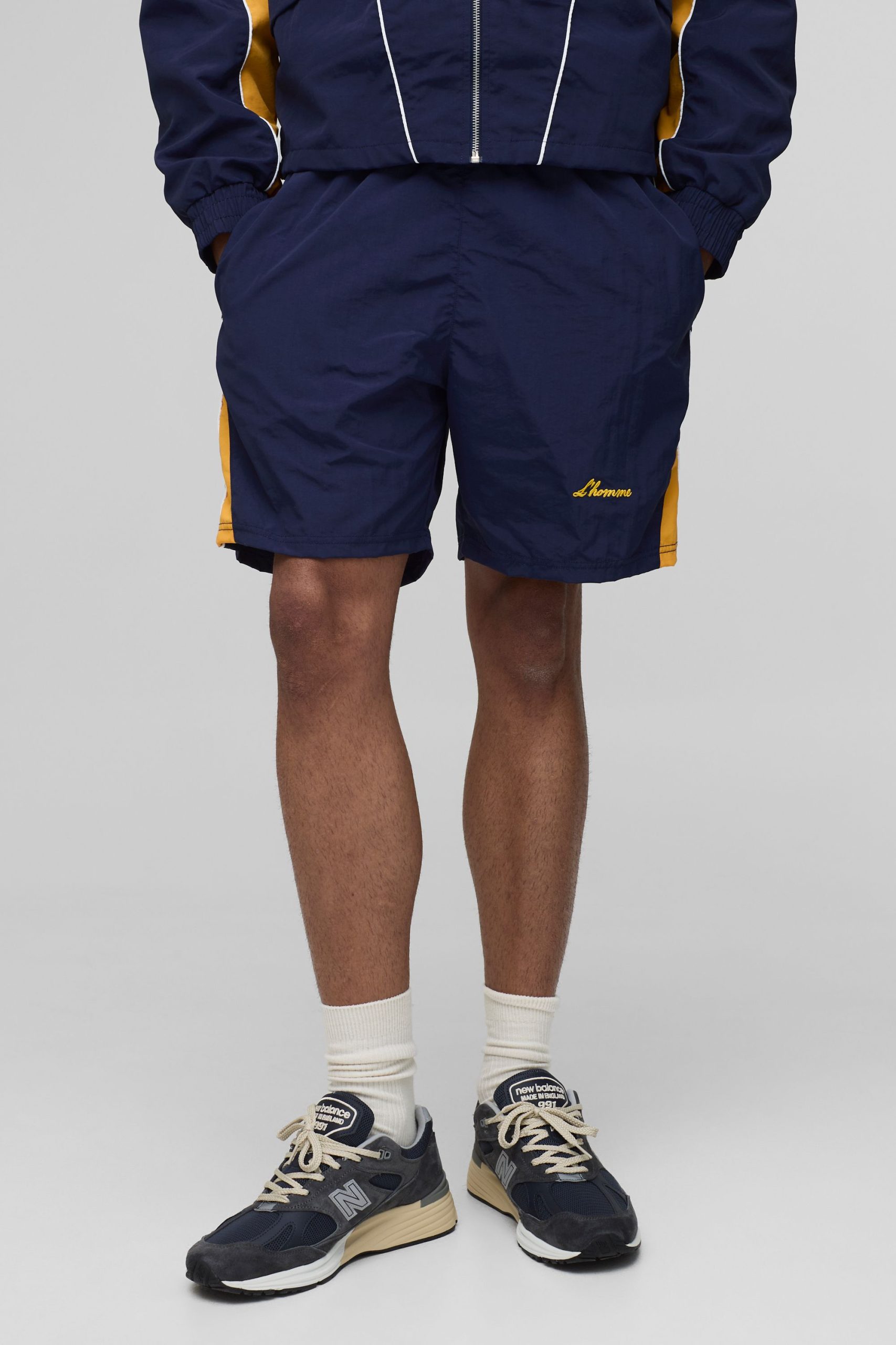 Elasticated Relaxed Fit Crinkle Colourblock Short