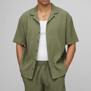 Oversized Short Sleeve Pleated Shirt And Short Set