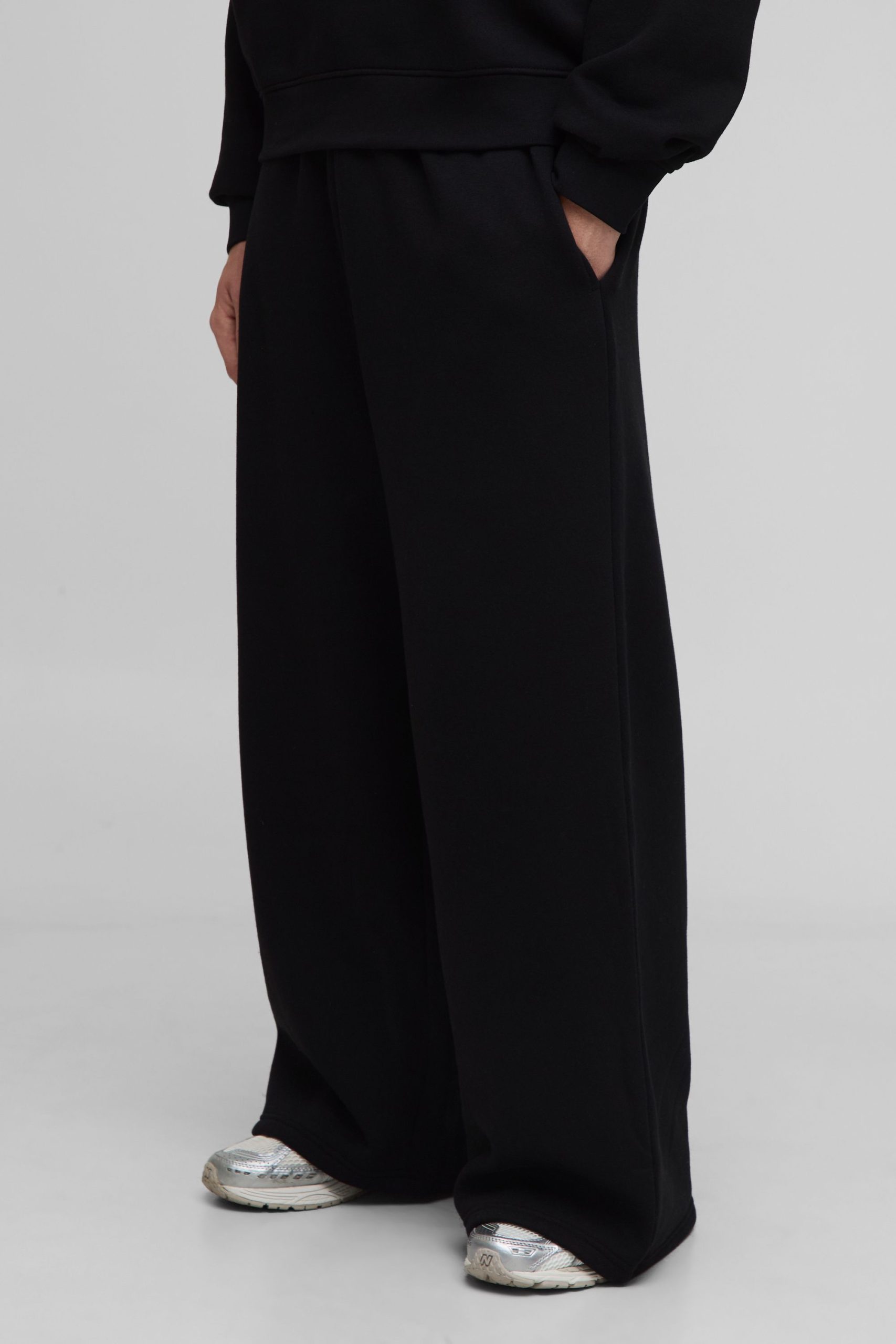 Basic Extreme Wide Leg Jogger