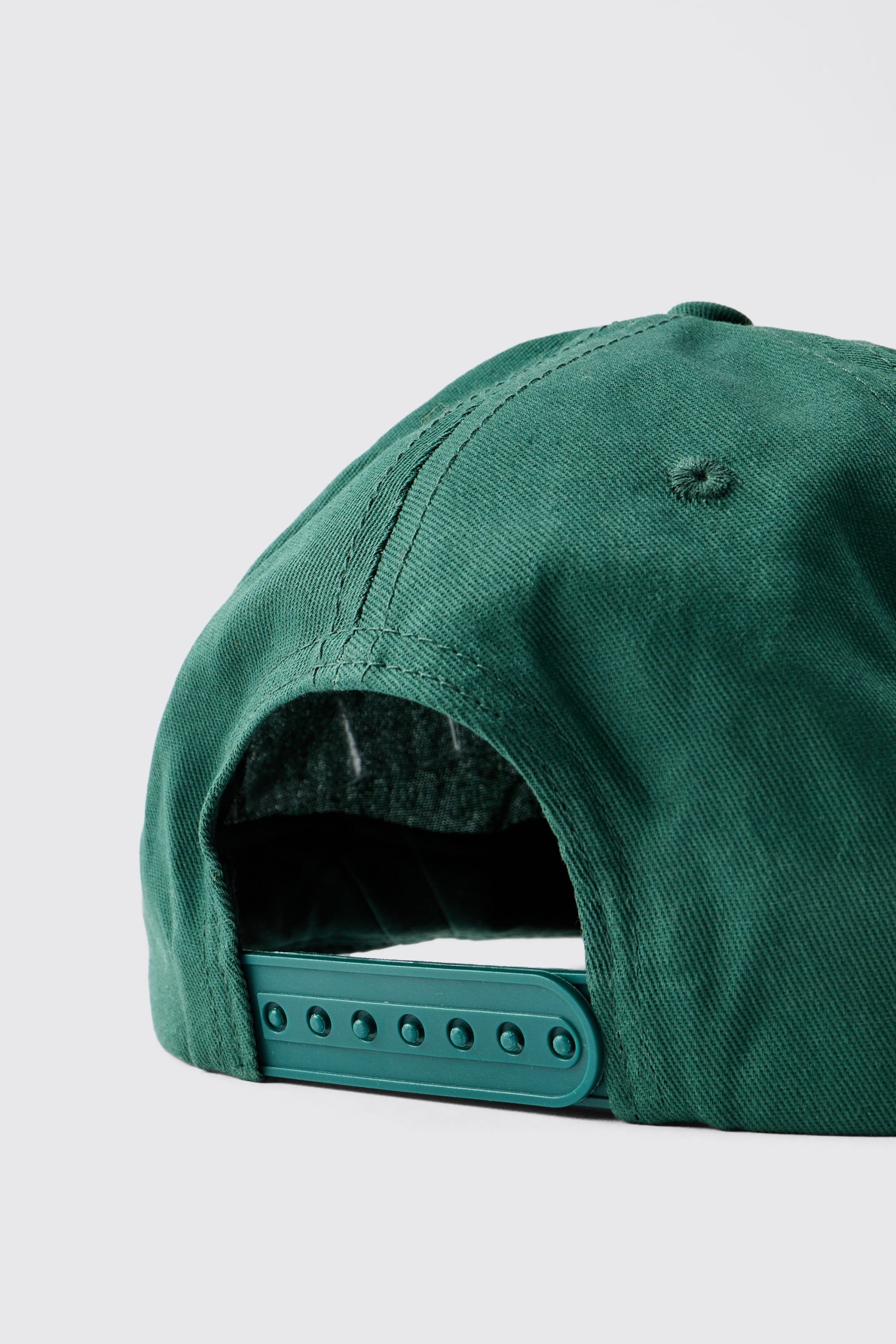 Hamptons Embroidered Cap - Image 5