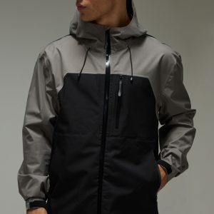 Man Active Colour Block Waterproof Regular Fit Jacket