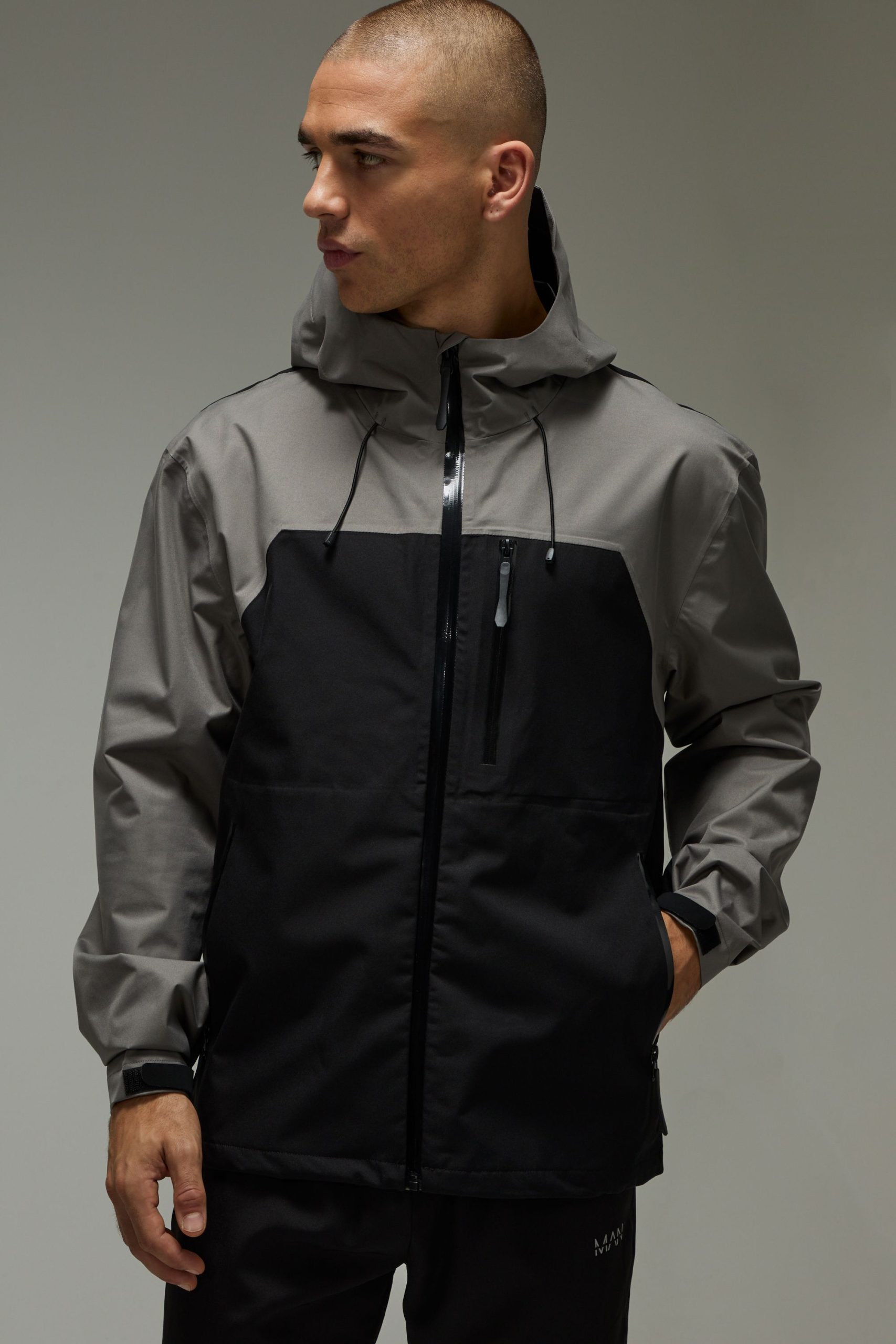 Man Active Colour Block Waterproof Regular Fit Jacket