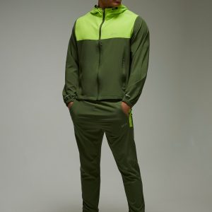 Man Active Colour Block Regular Fit Woven Tracksuit