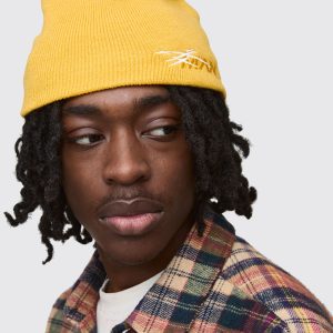 Man Embroidered Ribbed Knitted Beanie