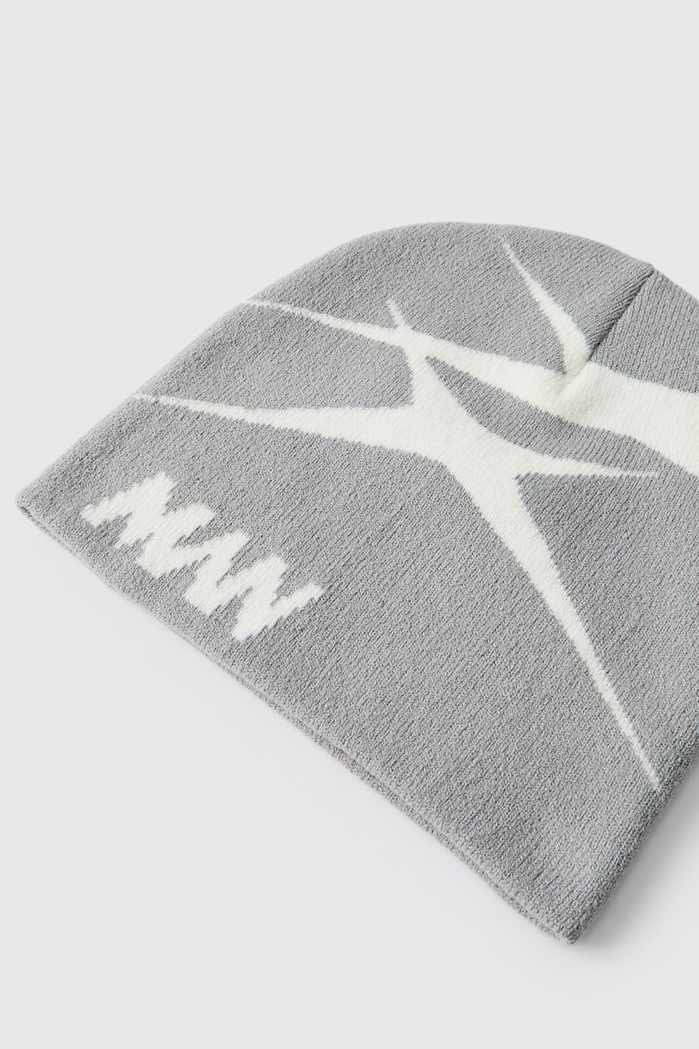Man Star Knitted Beanie - Image 5