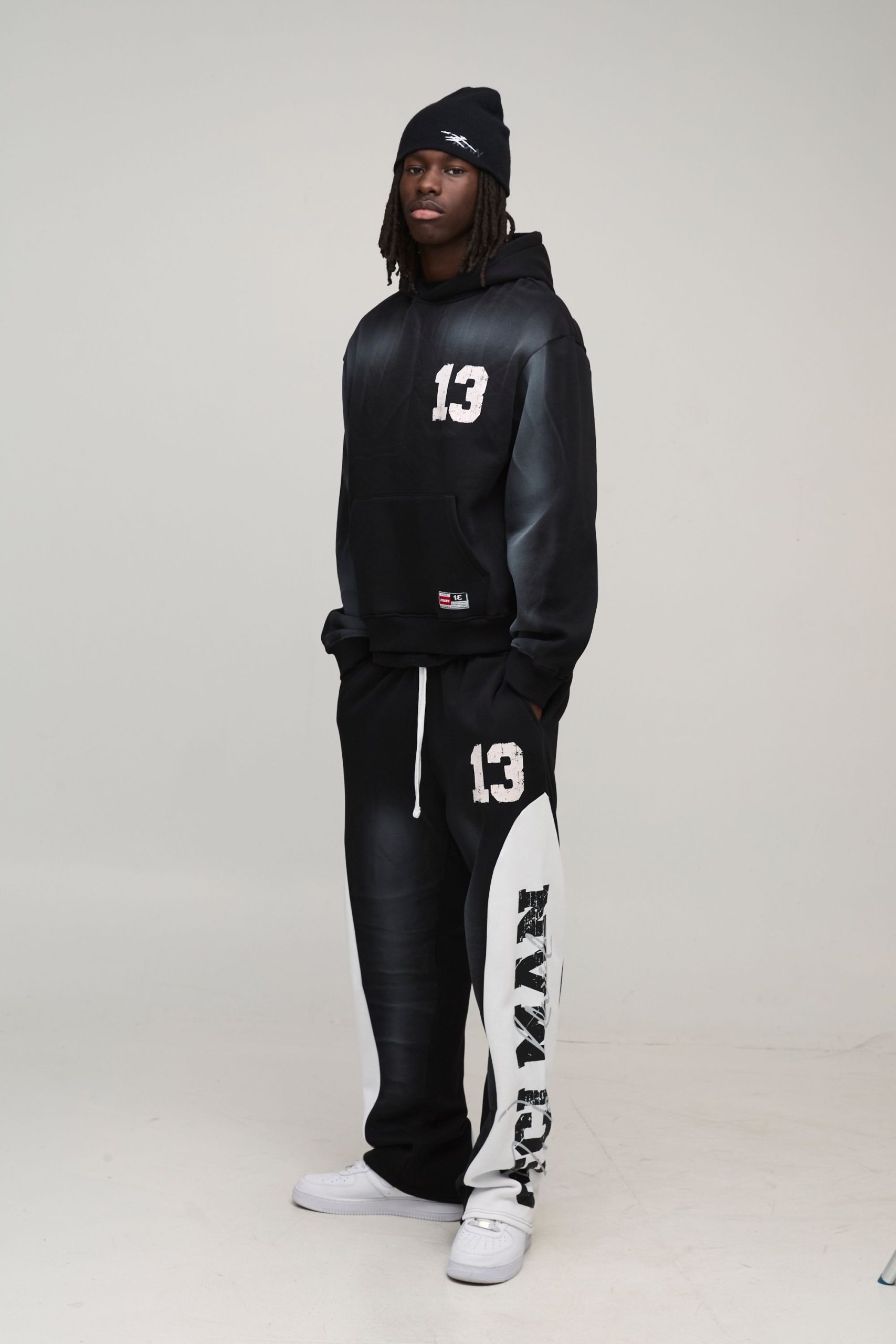 Baggy Fit Ofclman Spray Washed Gusset Joggers - Image 4