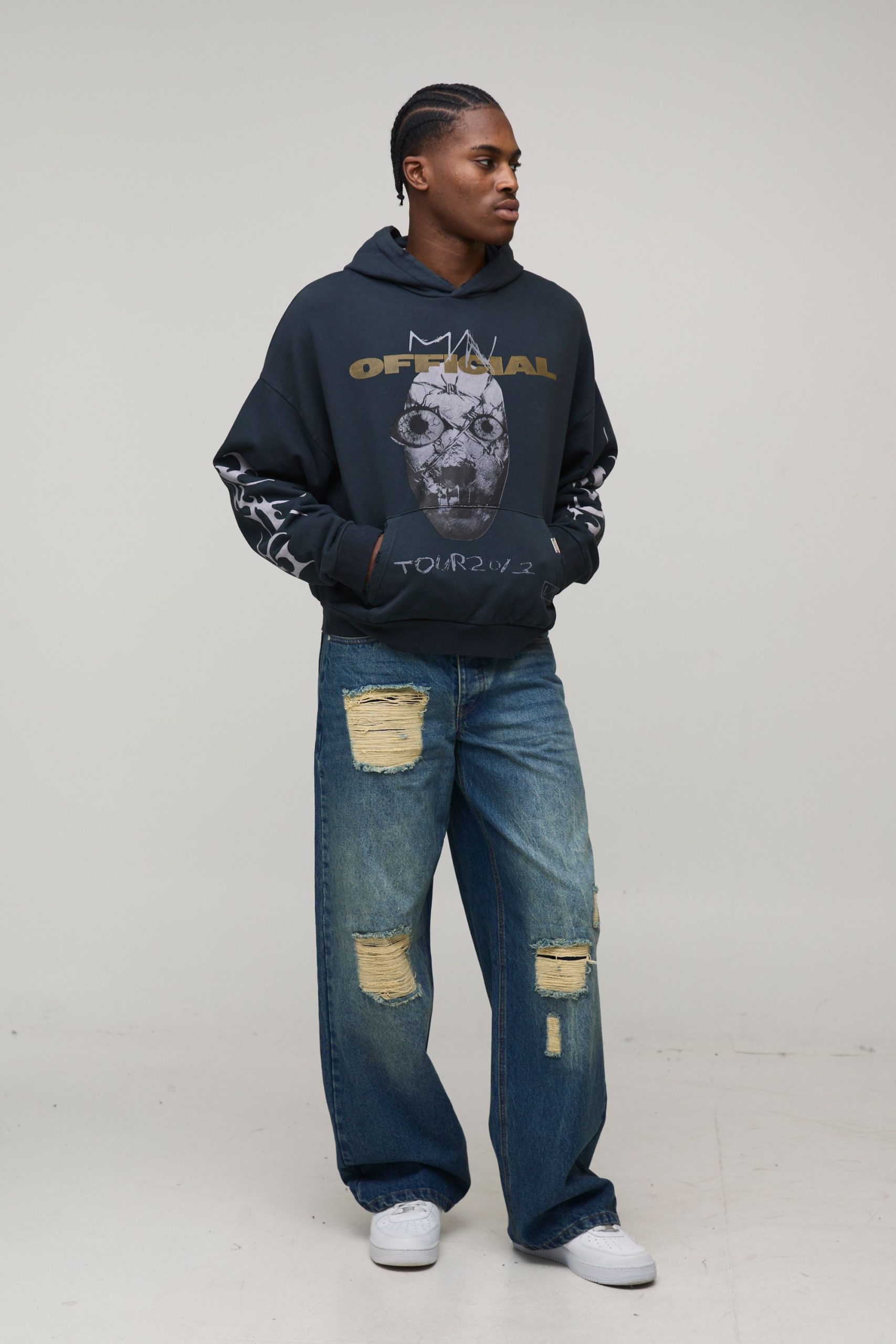 Baggy Fit Stacked Washed Ripped Jeans - Image 4