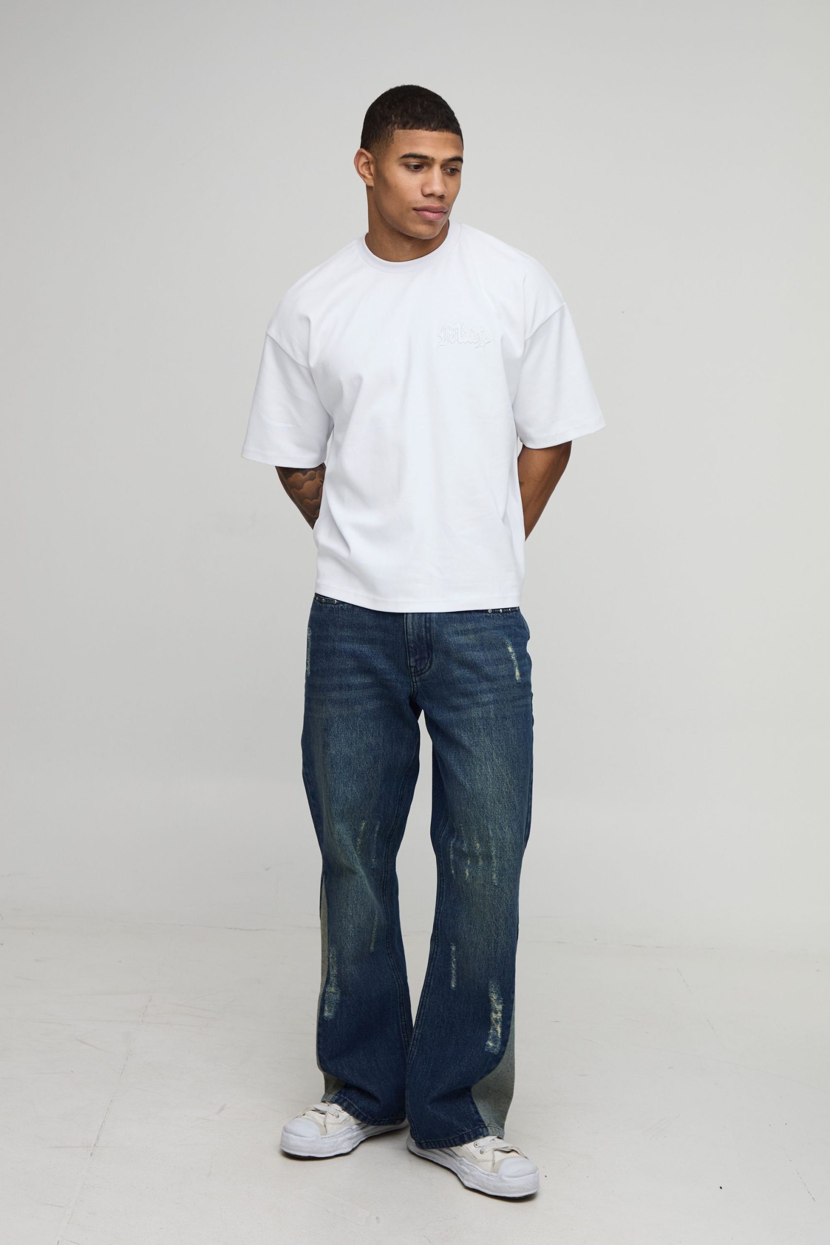 Straight Flared Studded Jeans - Image 4