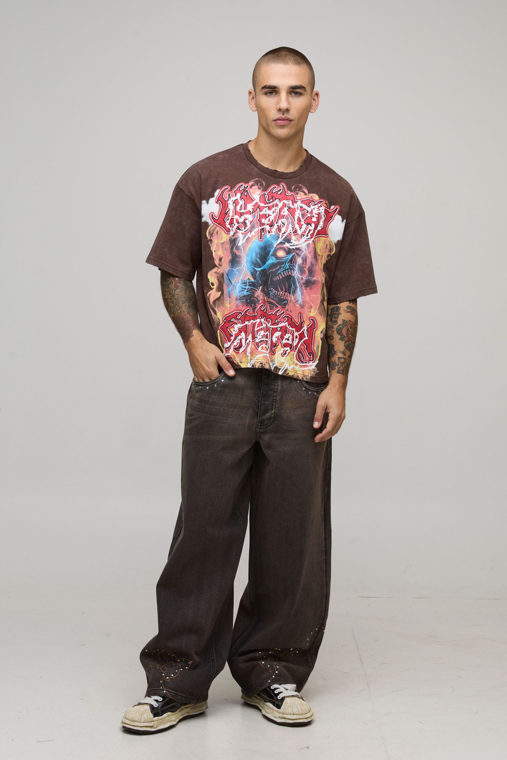 Oversized Shrunken Acid Wash Heavy Metal Graphic Distressed T-Shirt - Image 4