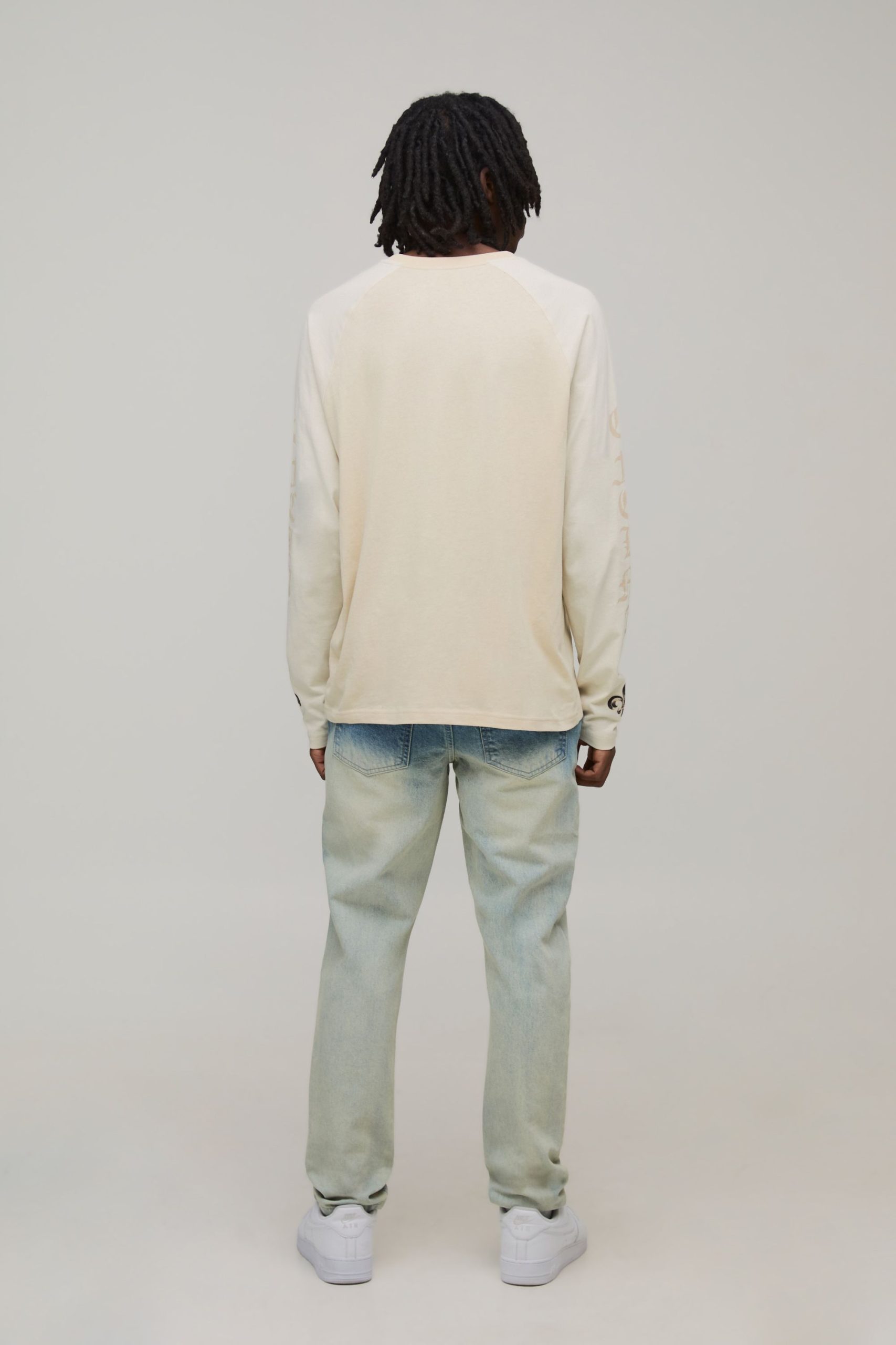 Basic Slim Fit Jeans - Image 2