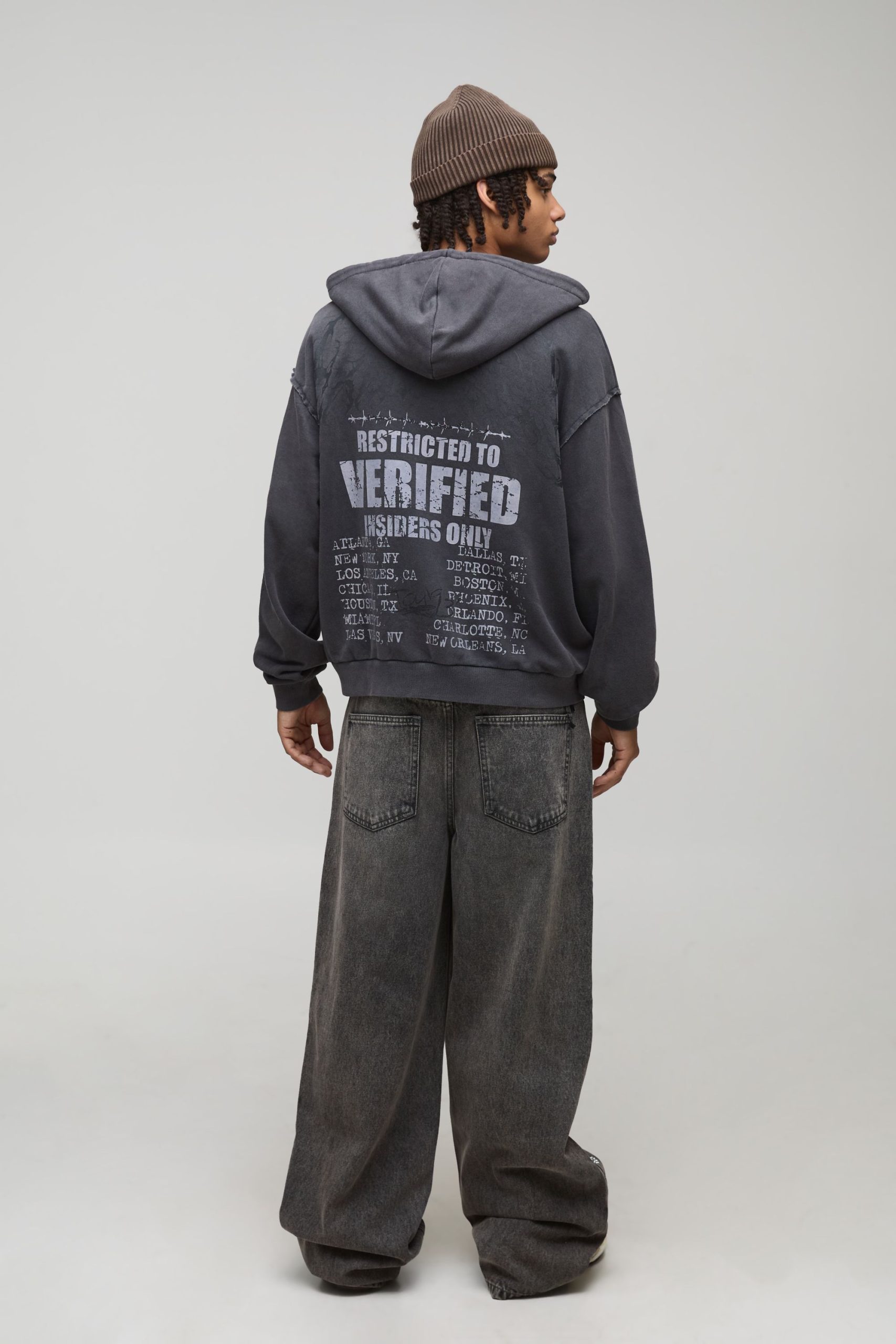 Baggy Fit Western Hardware Jeans - Image 2