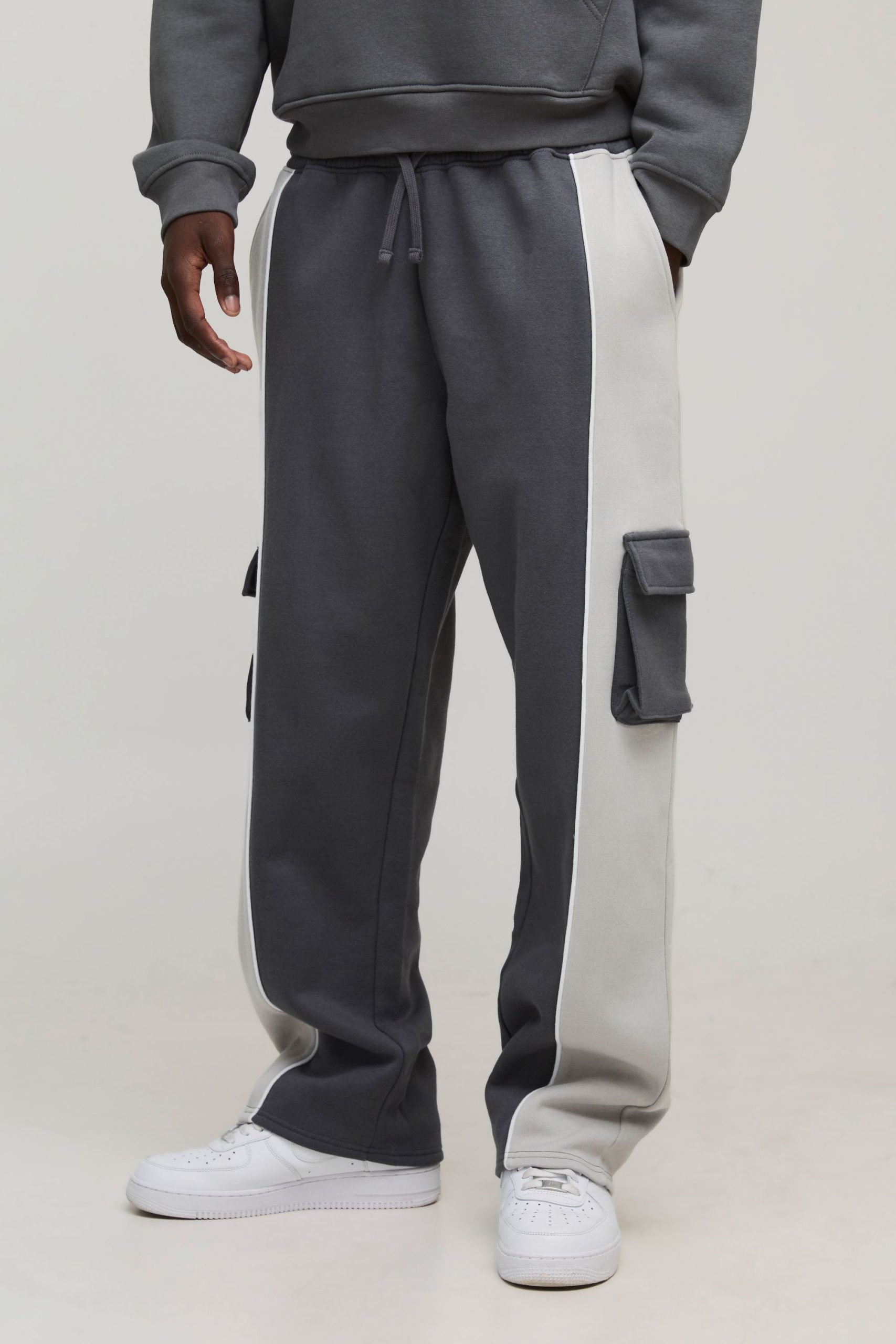 Baggy Cargo Panel Detail Jogger