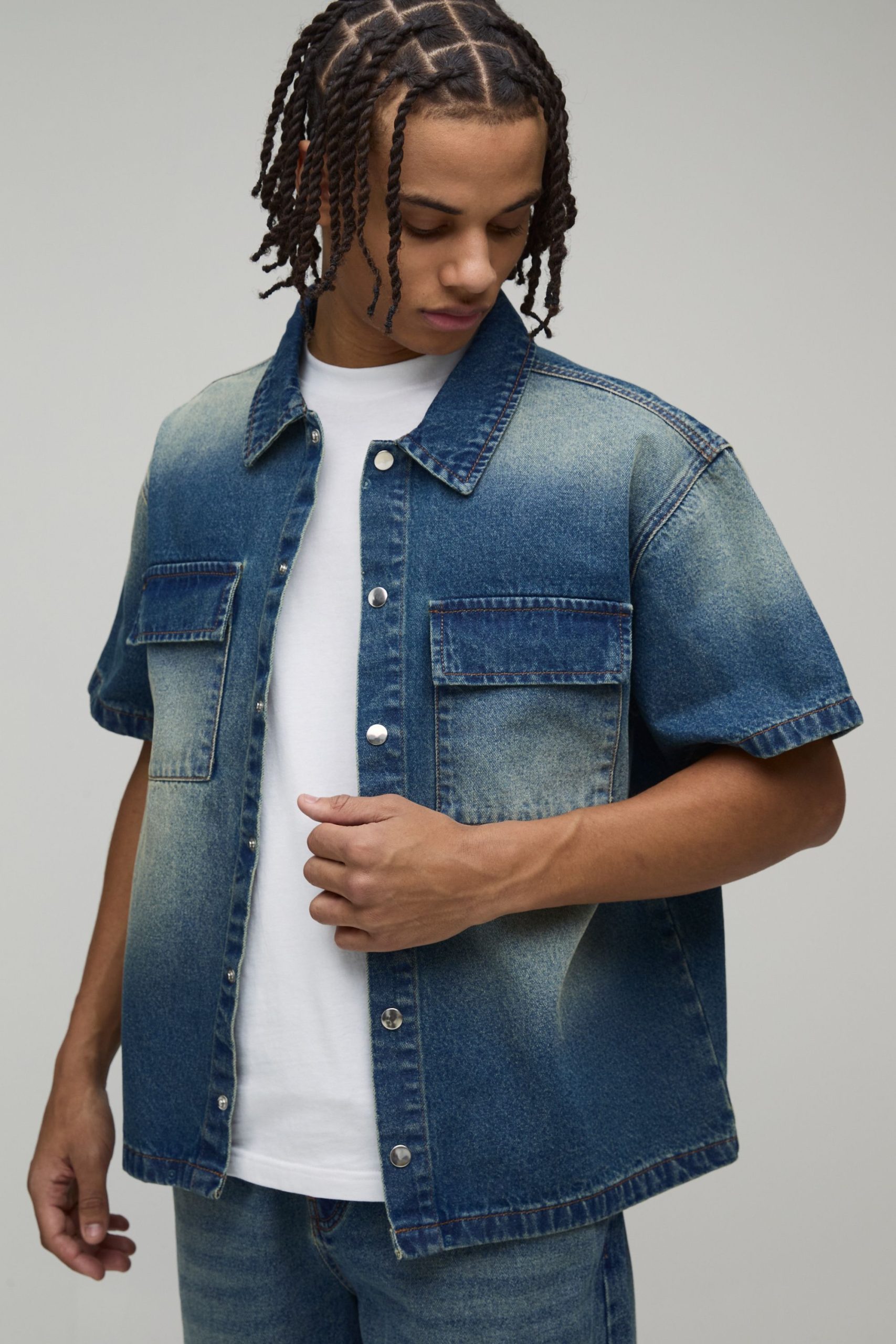 Boxy Fit Washed Pocket Detail Denim Shirt - Image 3