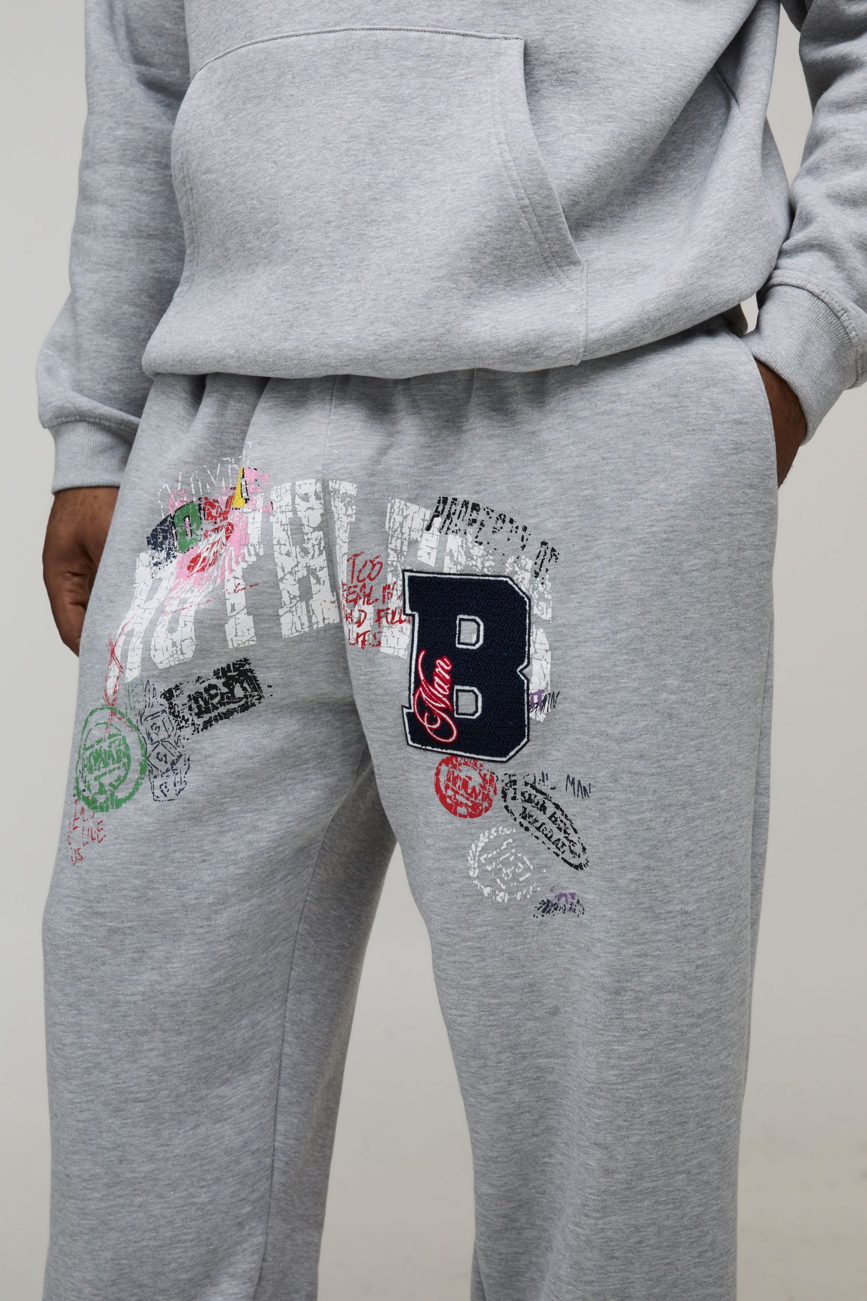 Plus B Applique Print Baggy Jogger - Image 2