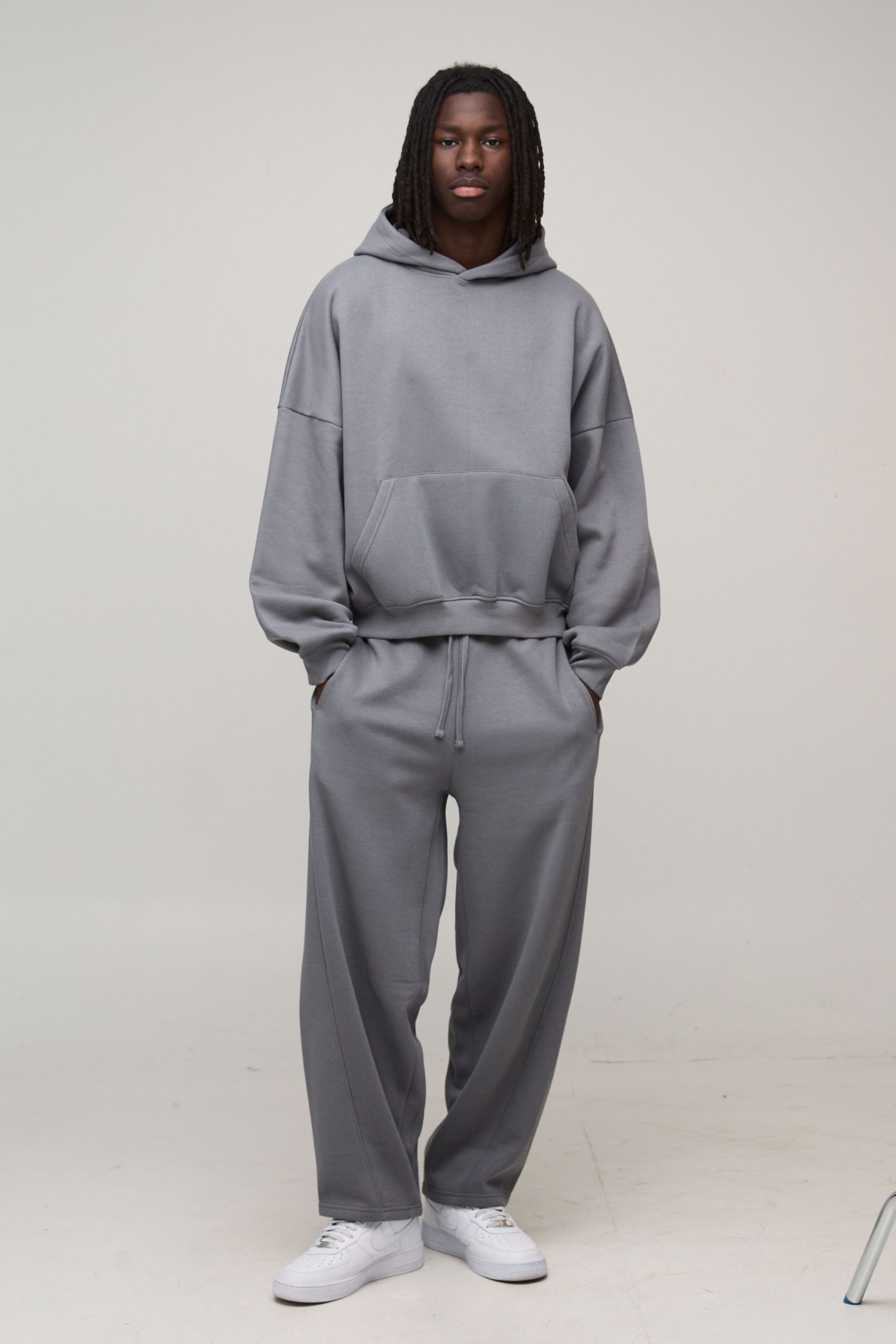 Basic Barrel Fit Jogger - Image 4