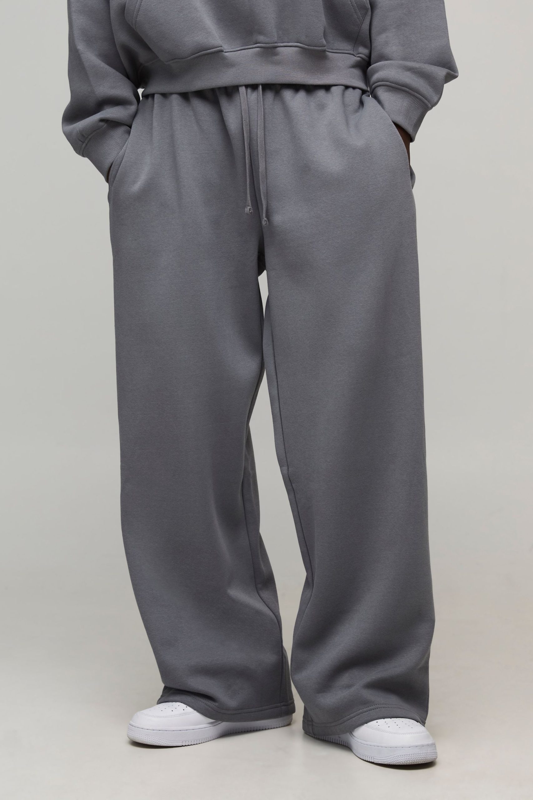 Basic Wide Leg Jogger