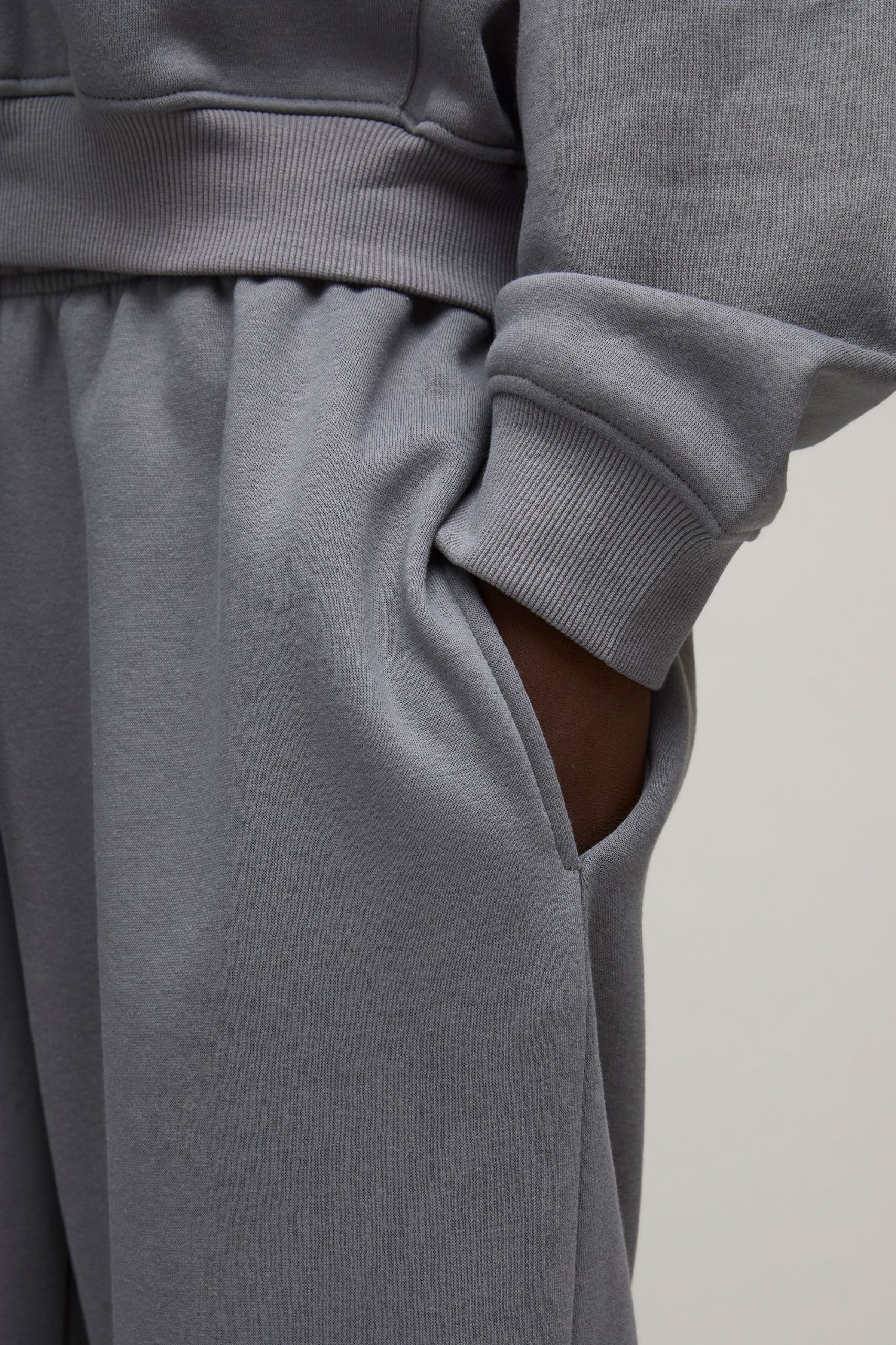Basic Wide Leg Jogger - Image 3