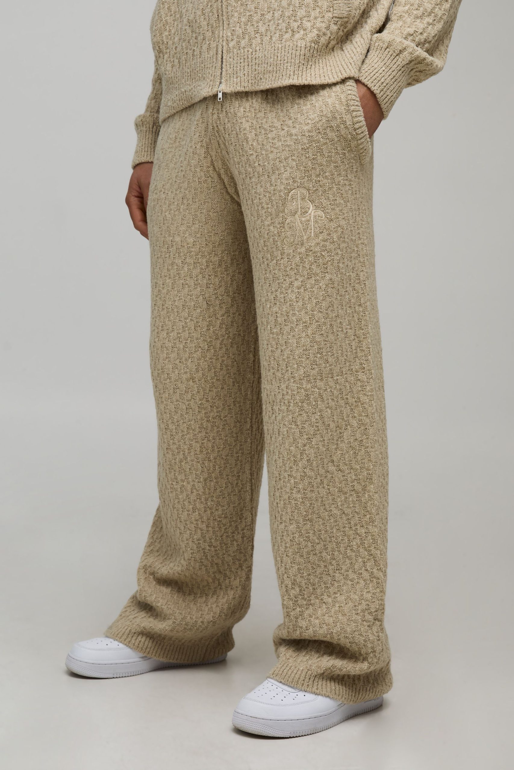 Relaxed Knitted Embroidered Jogger