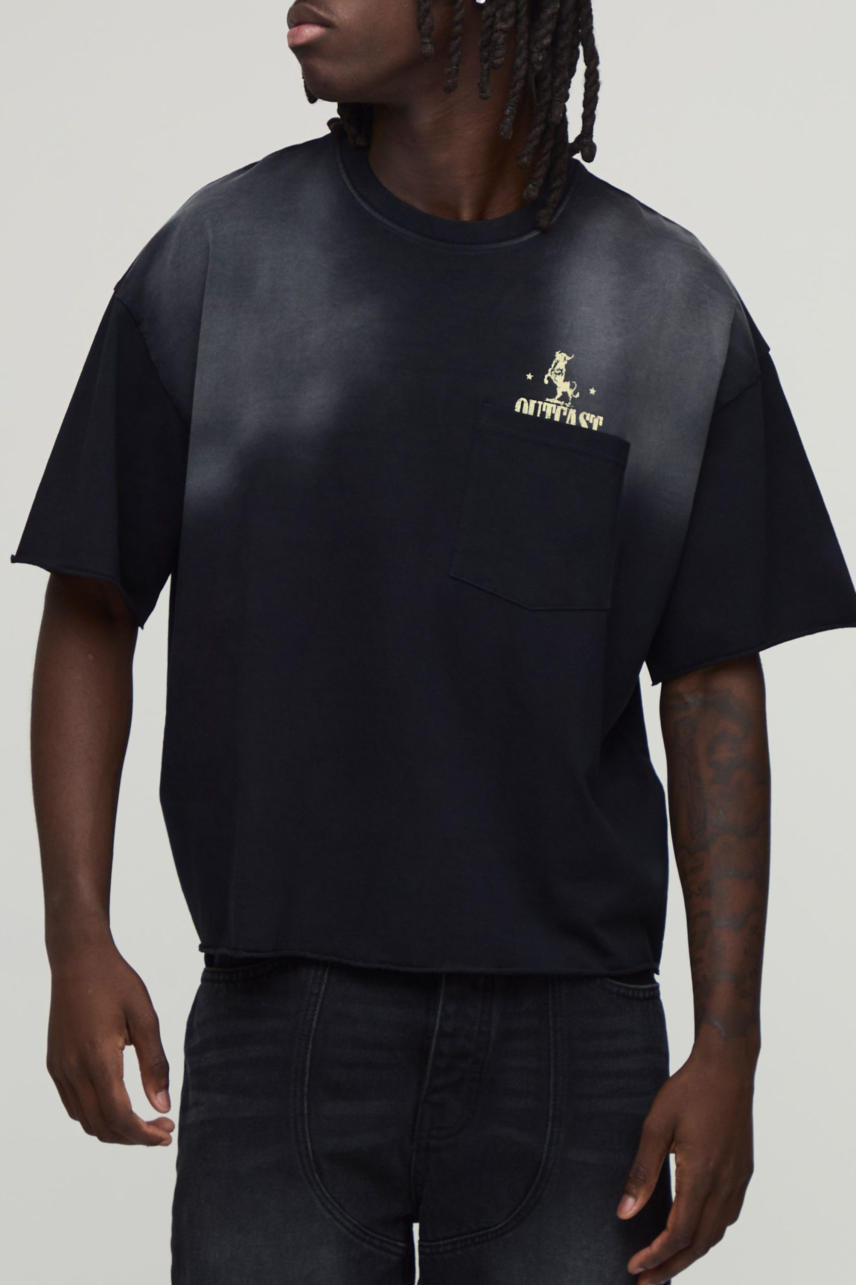 Oversized Boxy Heavyweight Washed Pocket Bull Detail T-Shirt - Image 3