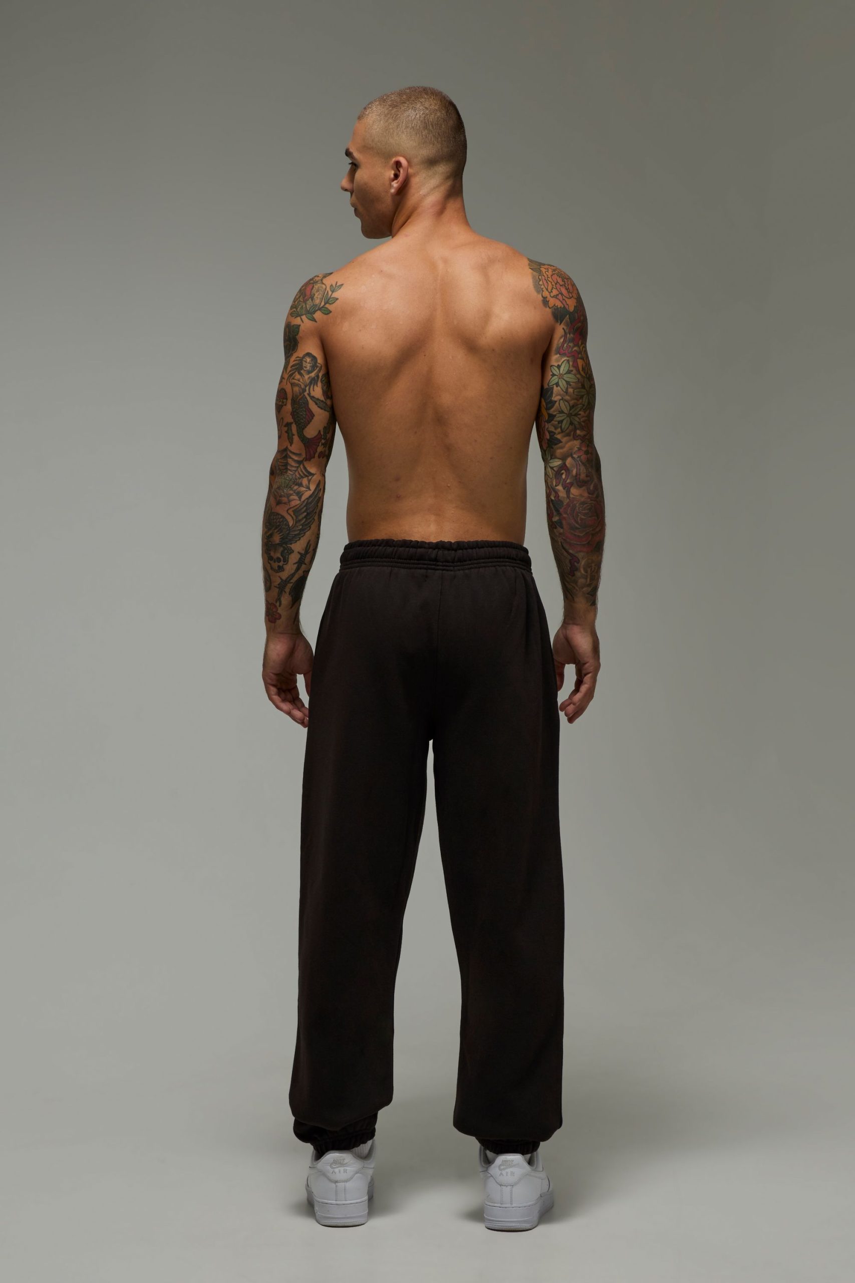 MAN Active Better Than Yesterday Oversized Jogger - Image 2