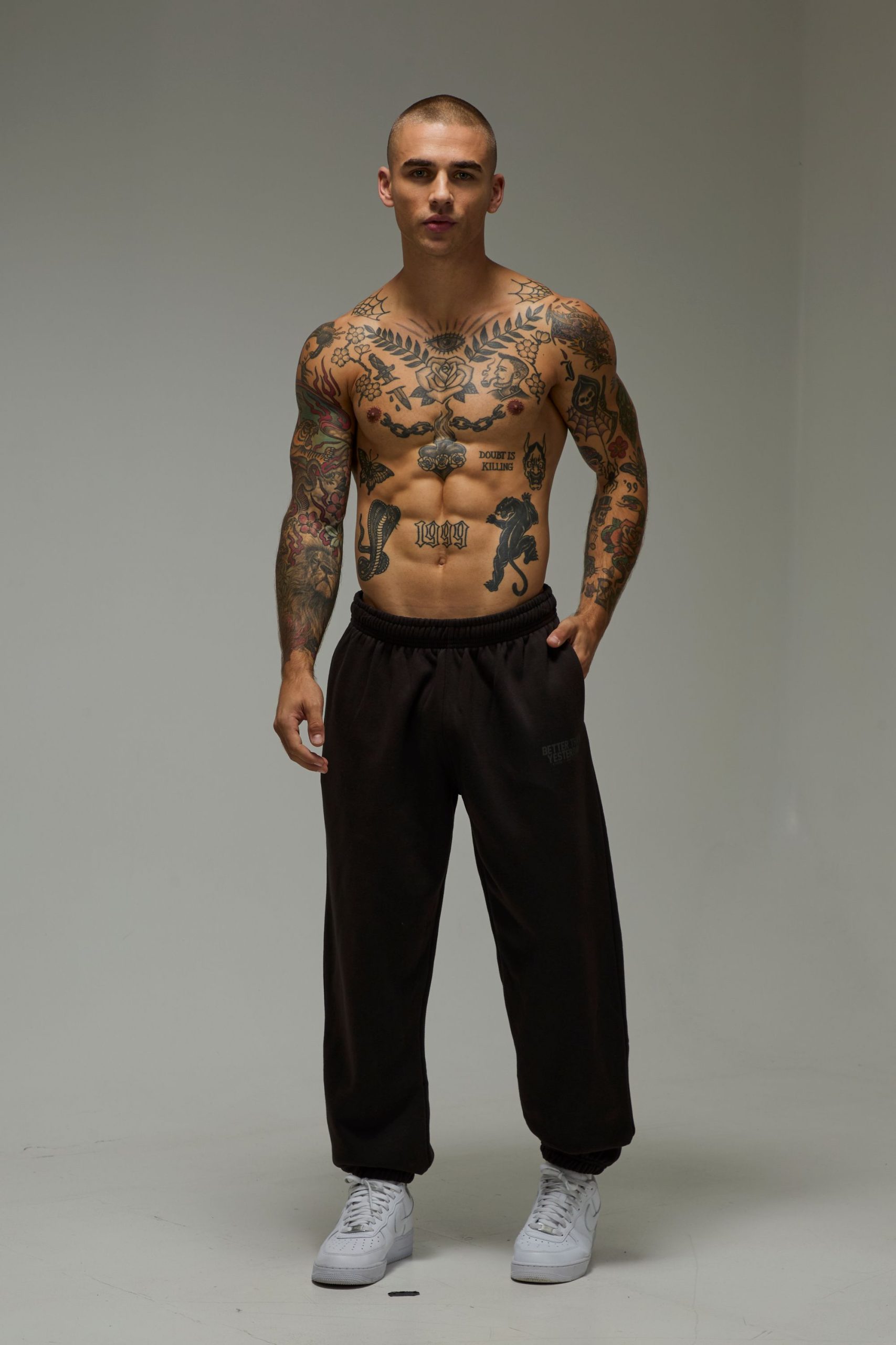 MAN Active Better Than Yesterday Oversized Jogger - Image 4