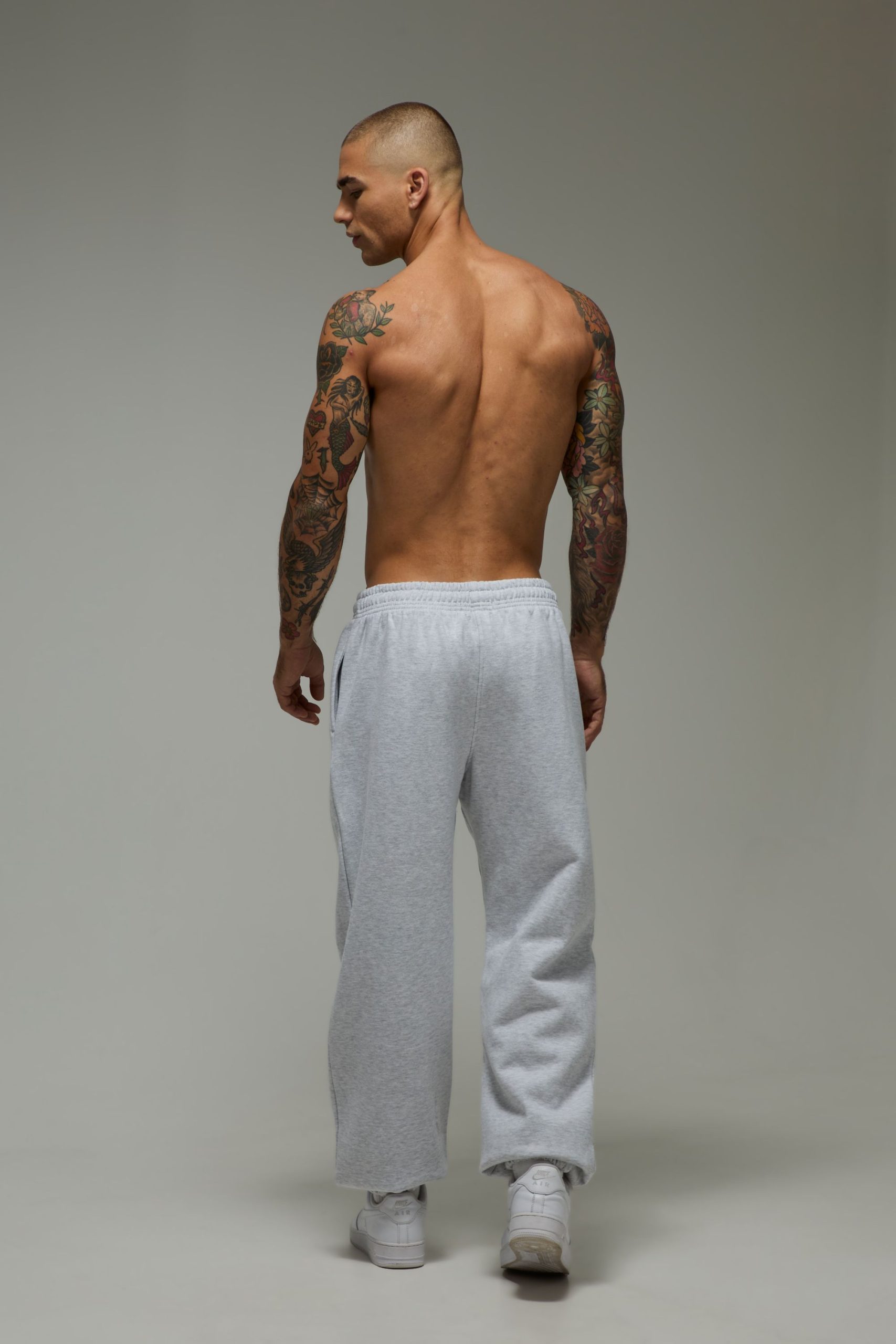 MAN Active Boxing Oversized Joggers - Image 2