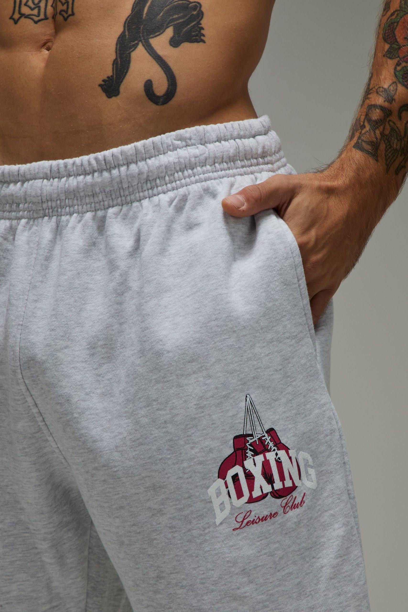 MAN Active Boxing Oversized Joggers - Image 3