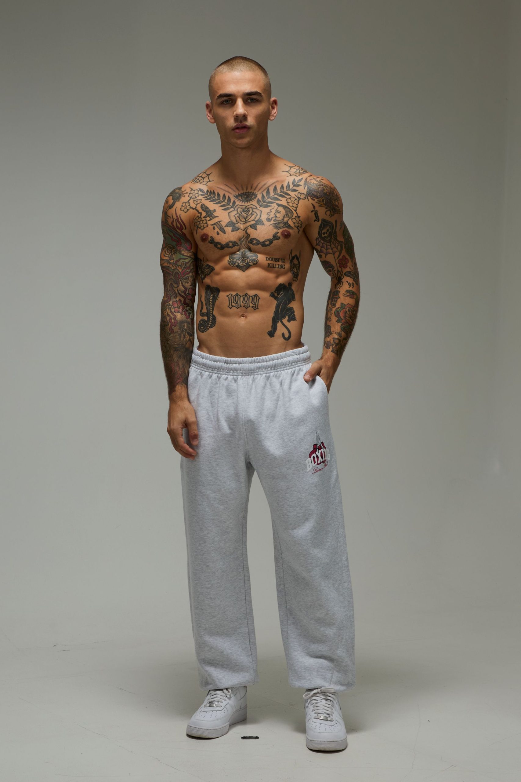 MAN Active Boxing Oversized Joggers - Image 4