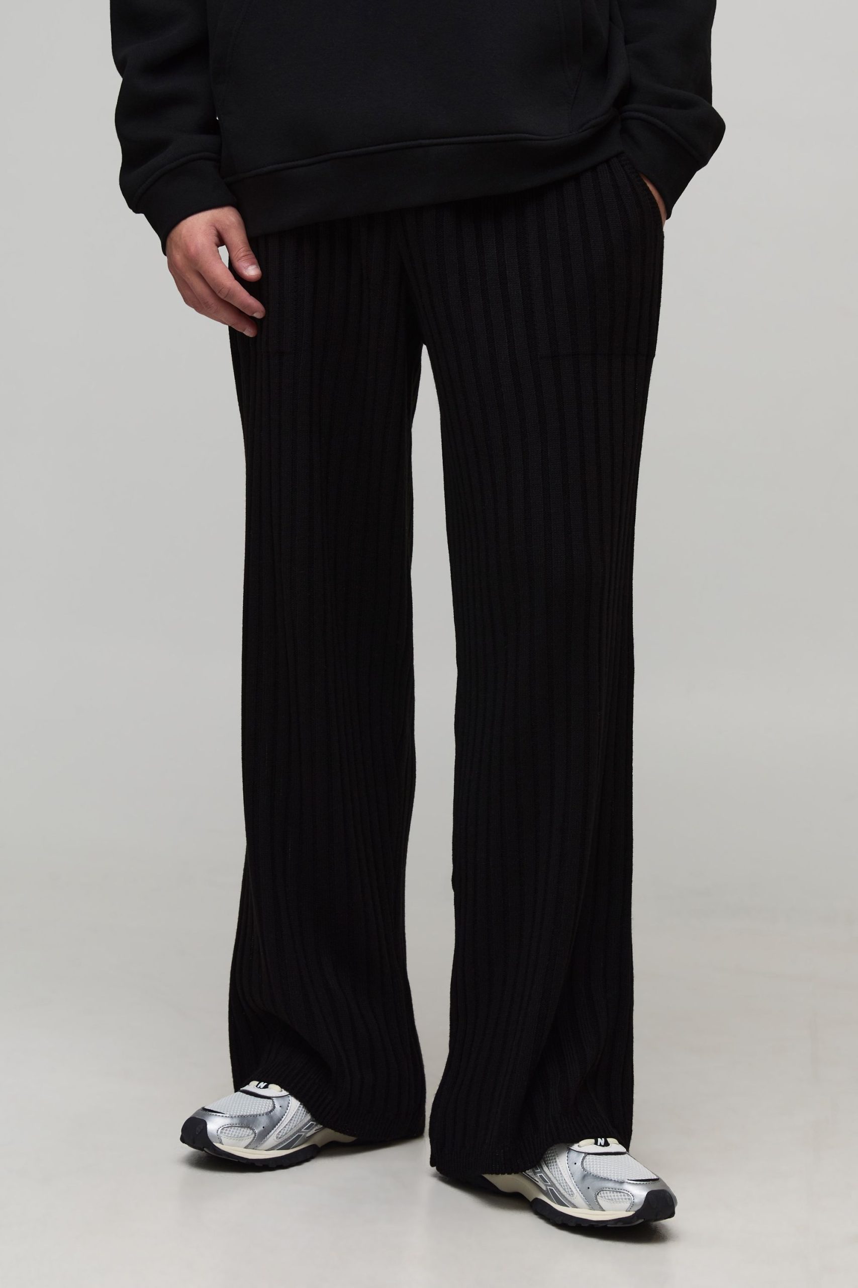 Relaxed Ribbed Knitted Jogger