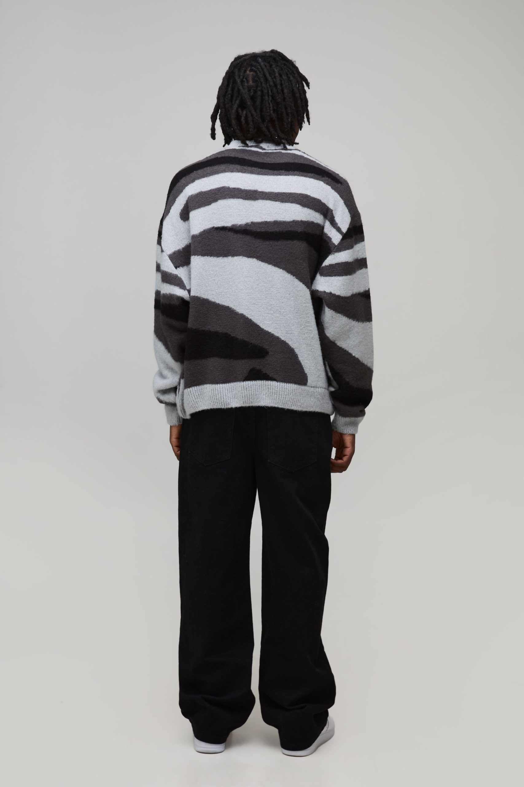 Oversized Boxy Brushed Animal Knitted Jumper - Image 2