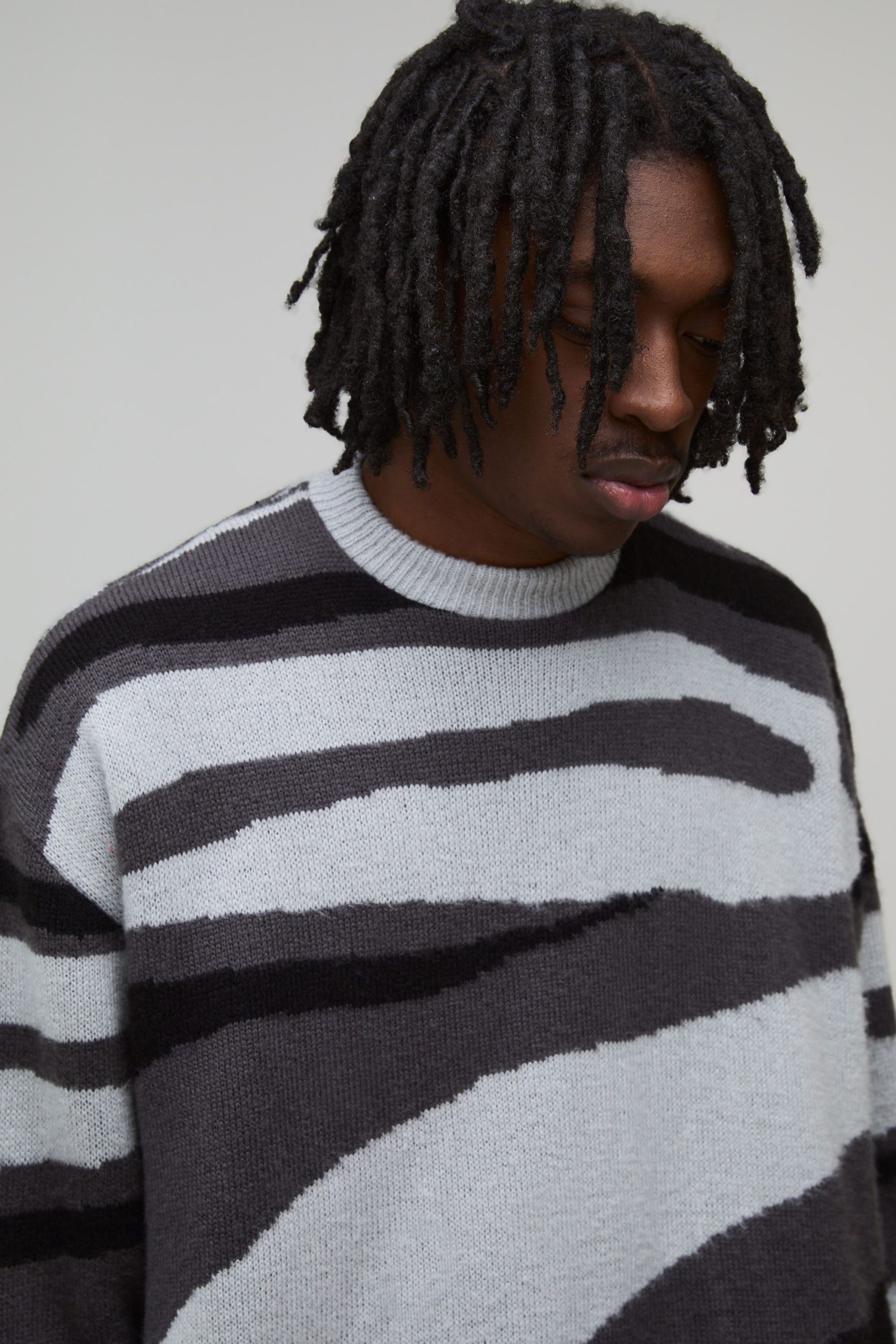 Oversized Boxy Brushed Animal Knitted Jumper - Image 3