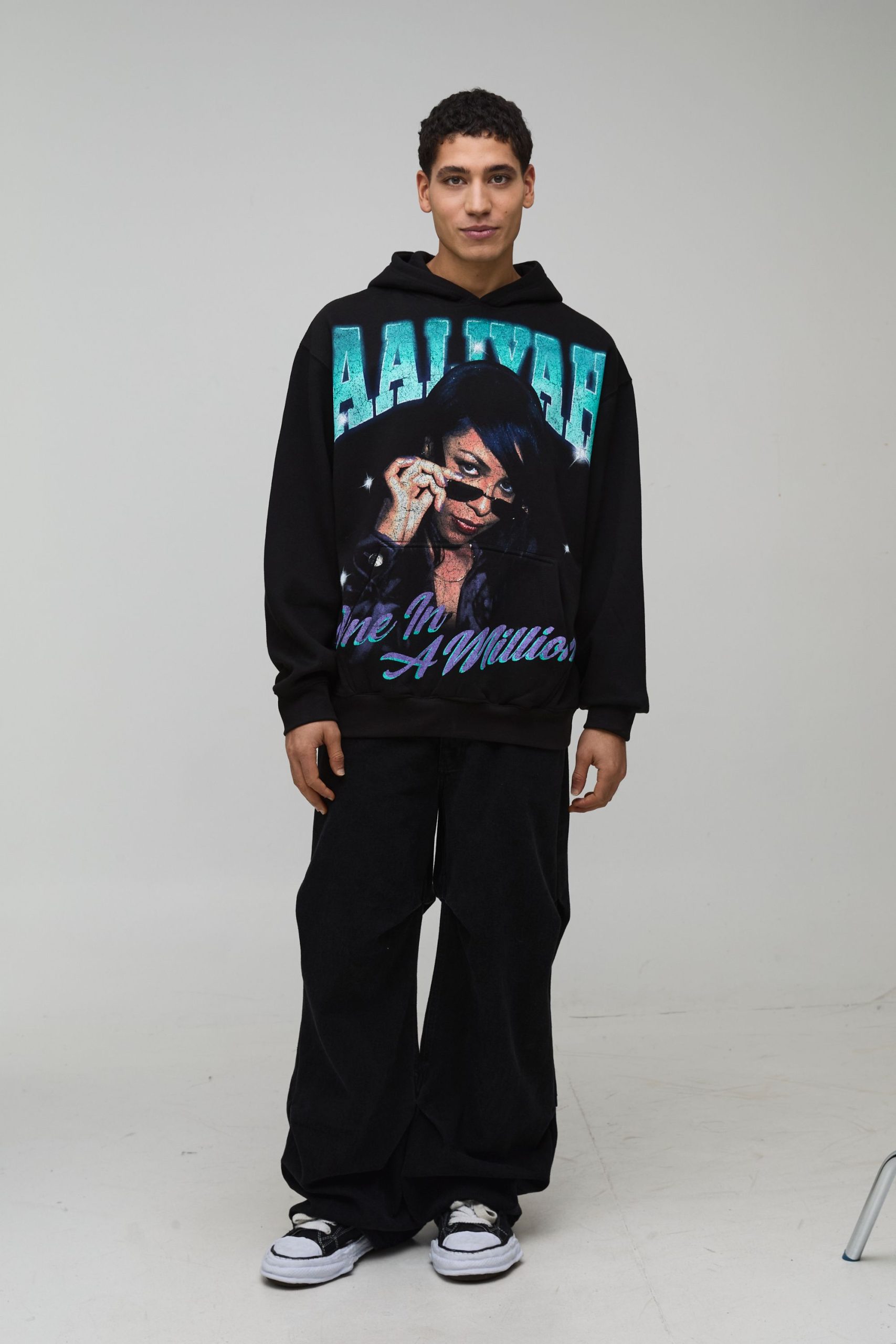 Oversized Aaliyah License Printed Hoodie - Image 4